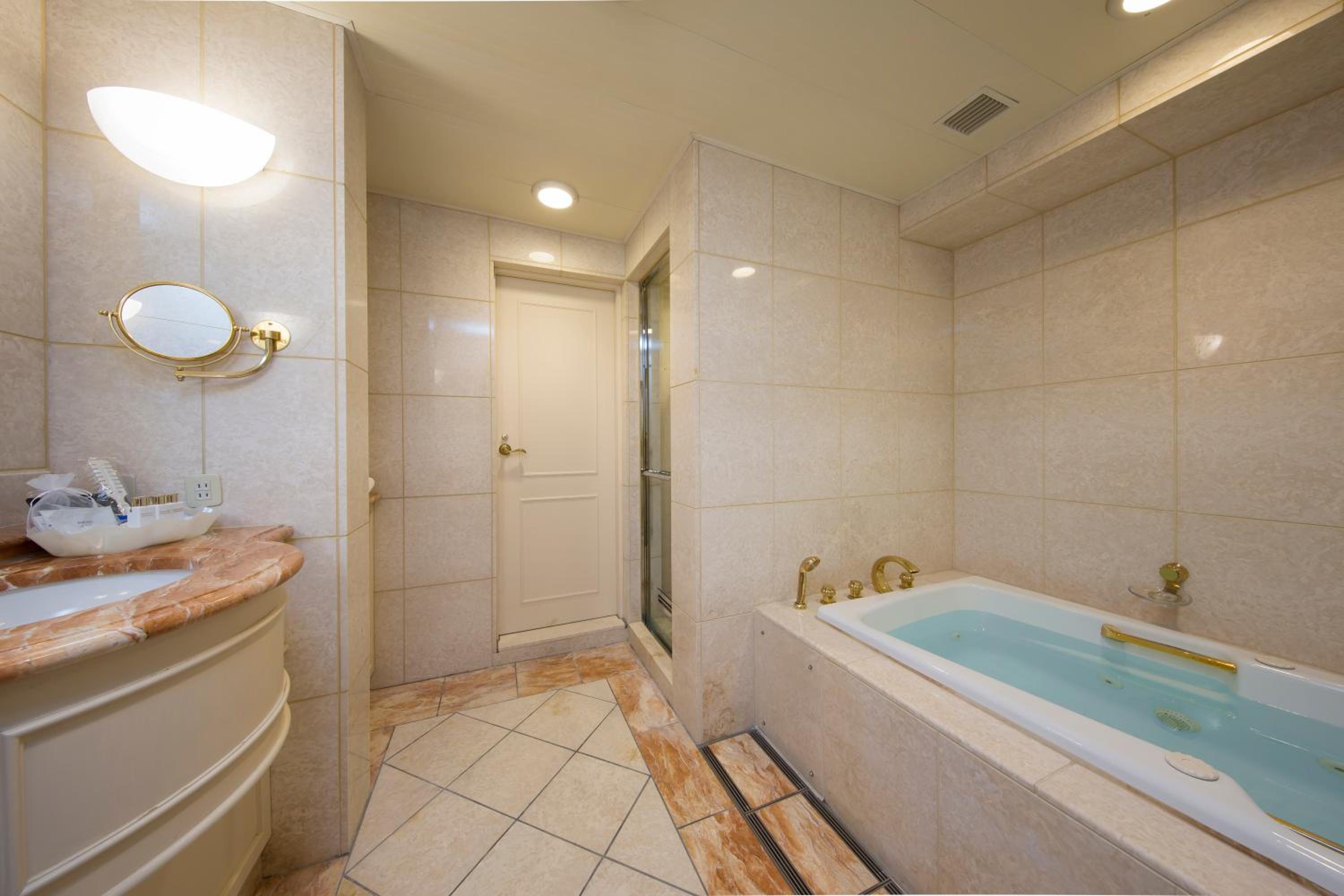 Princess Suite Twin Room - Smoking