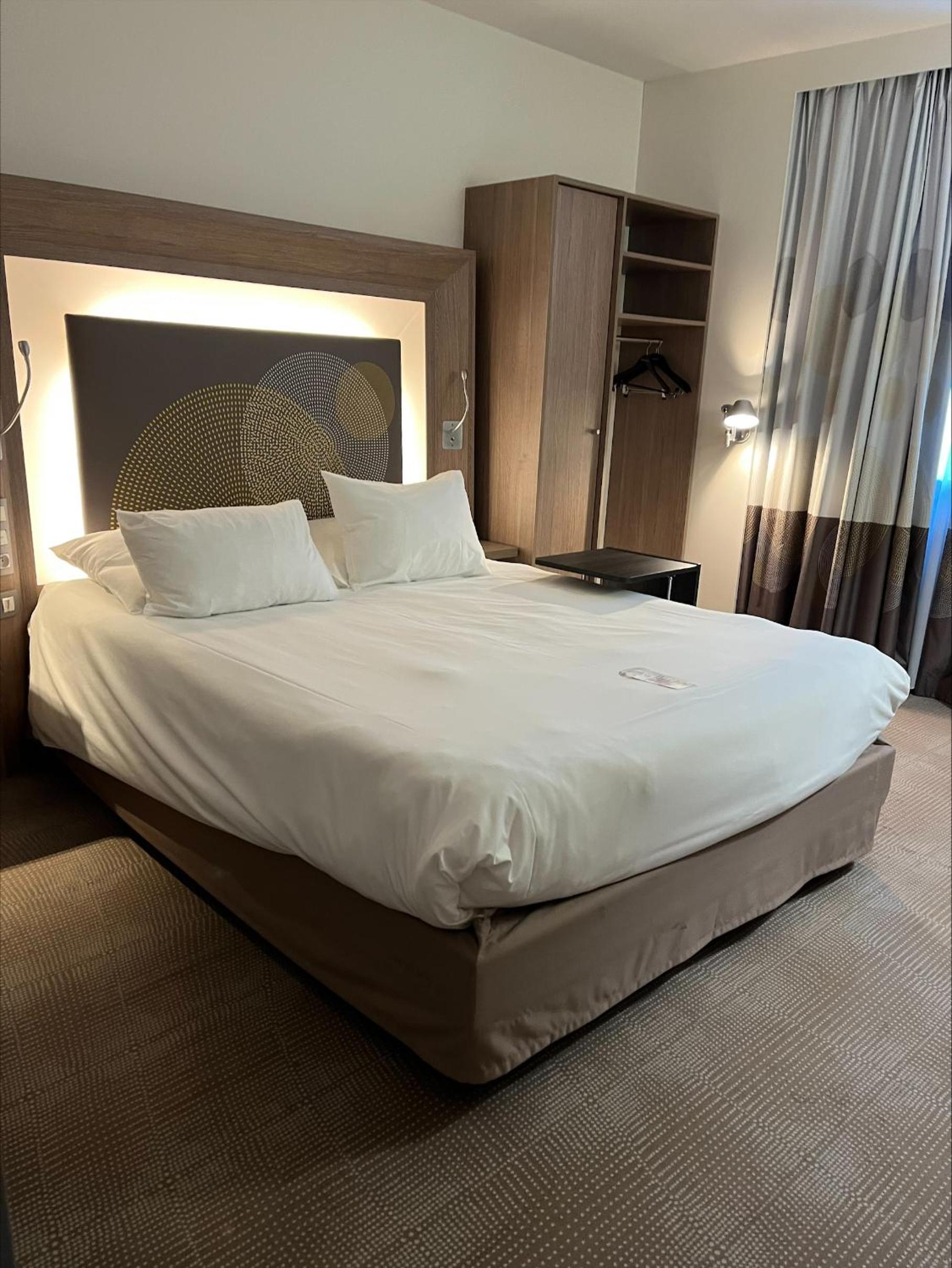 Superior Double Room - Mobility Accessible 