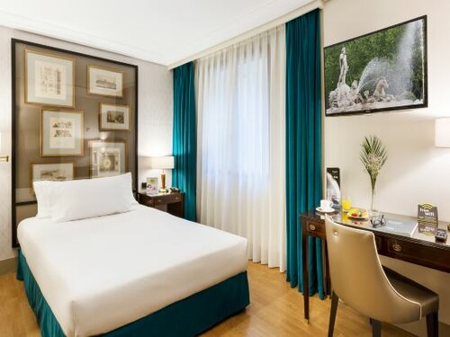 Basic Room в Отель Sercotel Gran Hotel Conde Duque