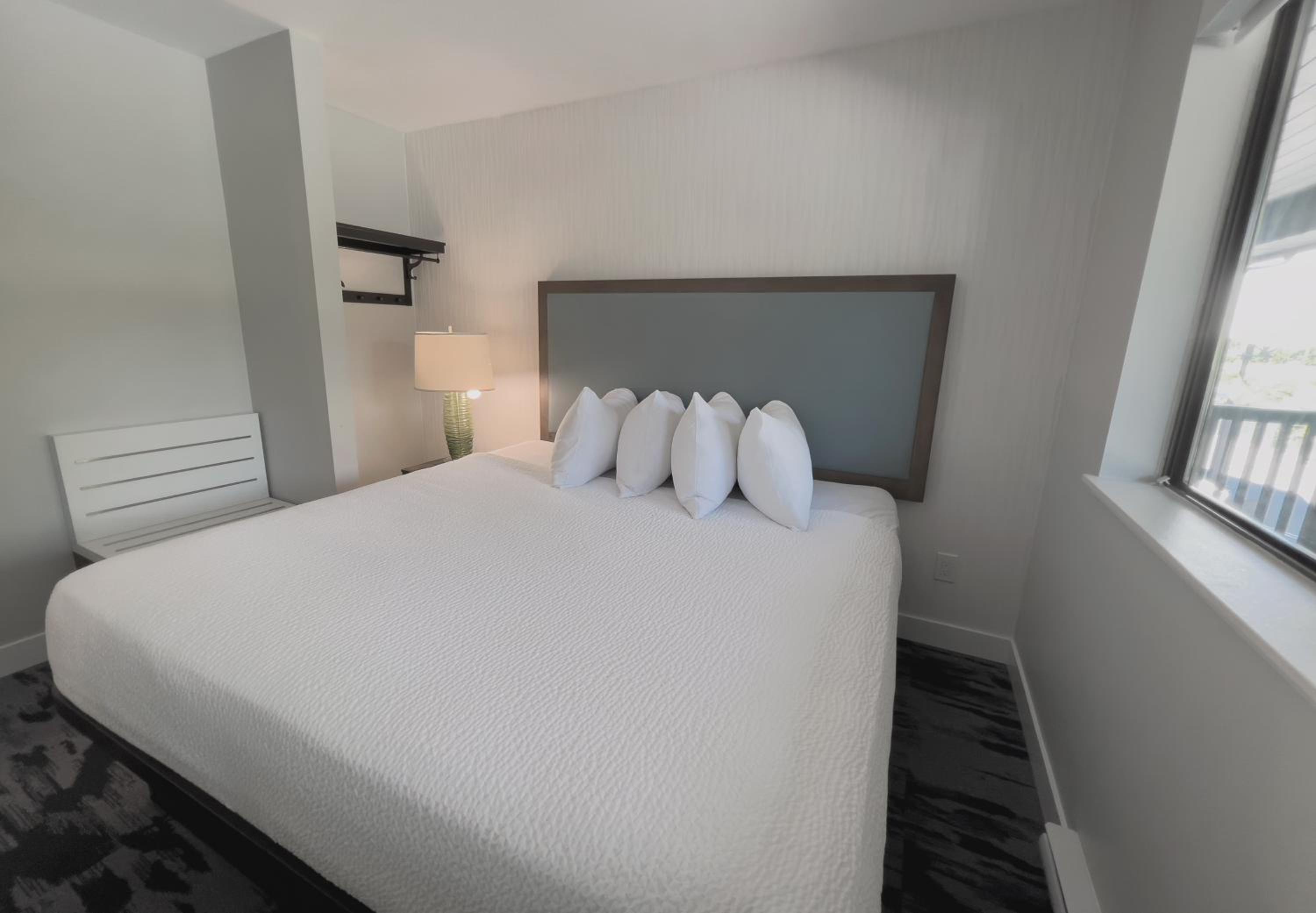 King Suite with Ocean View