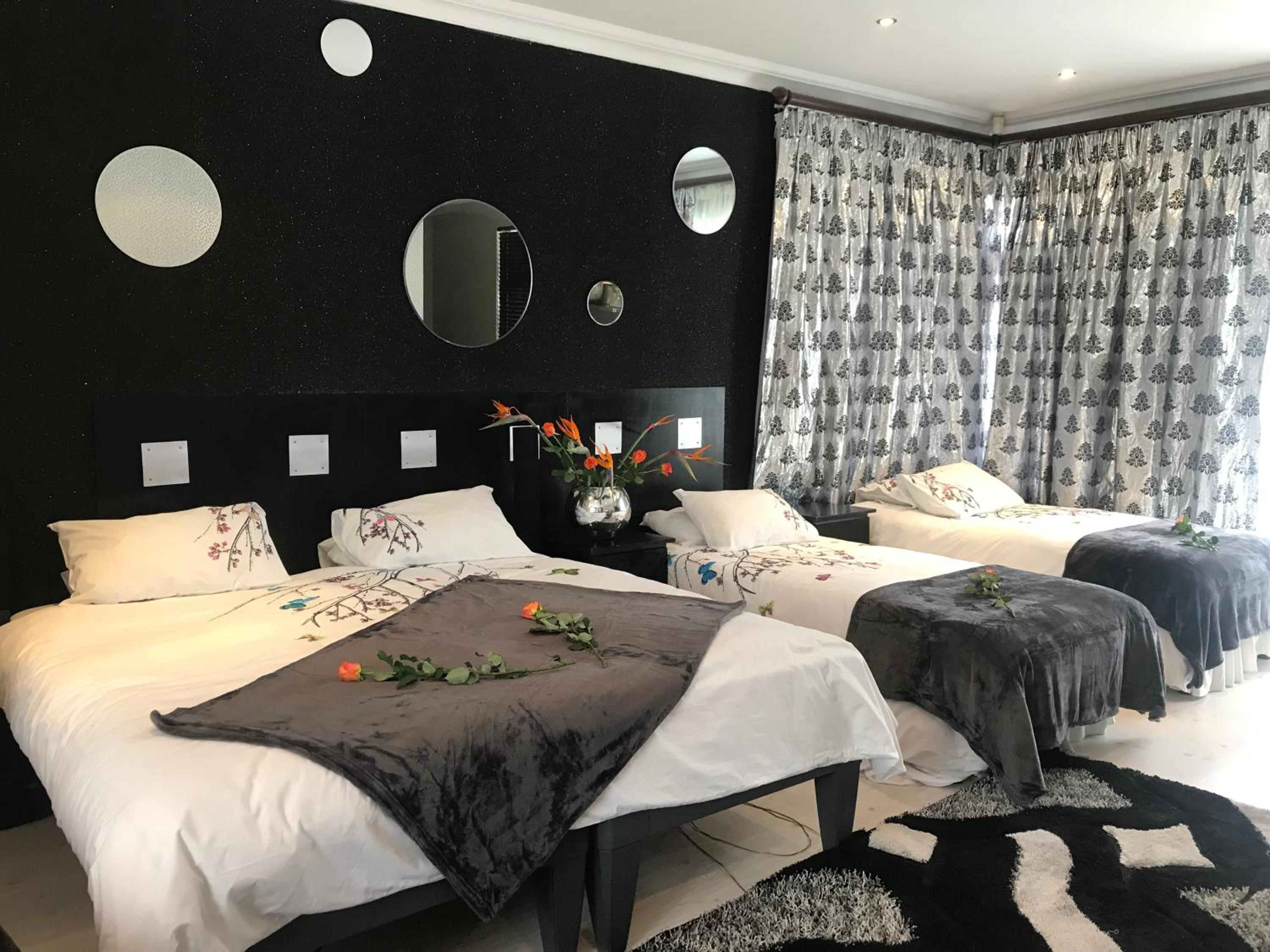 Luxury Suite With Spa Bath