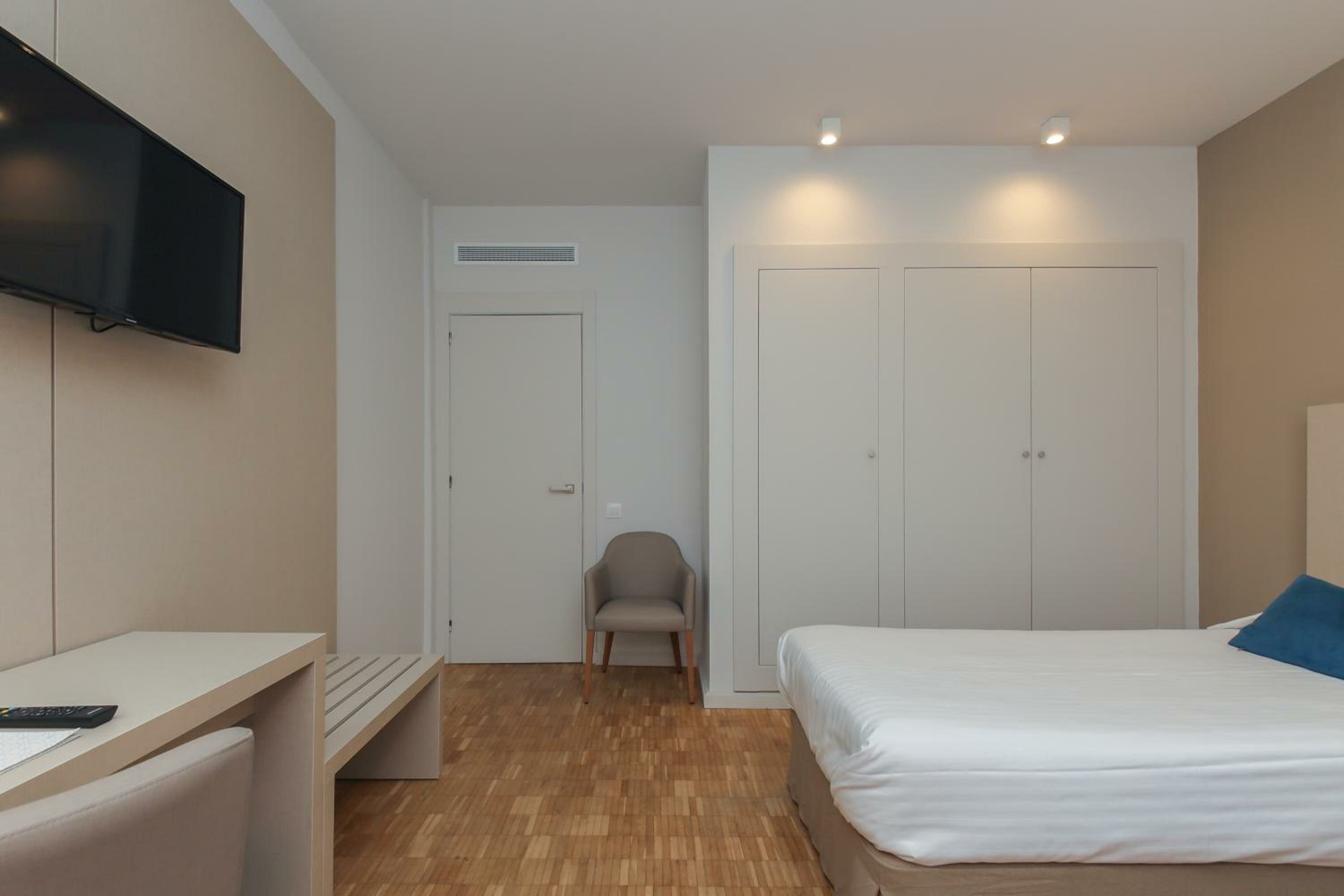 Deluxe Double or Twin Room - Ground Floor