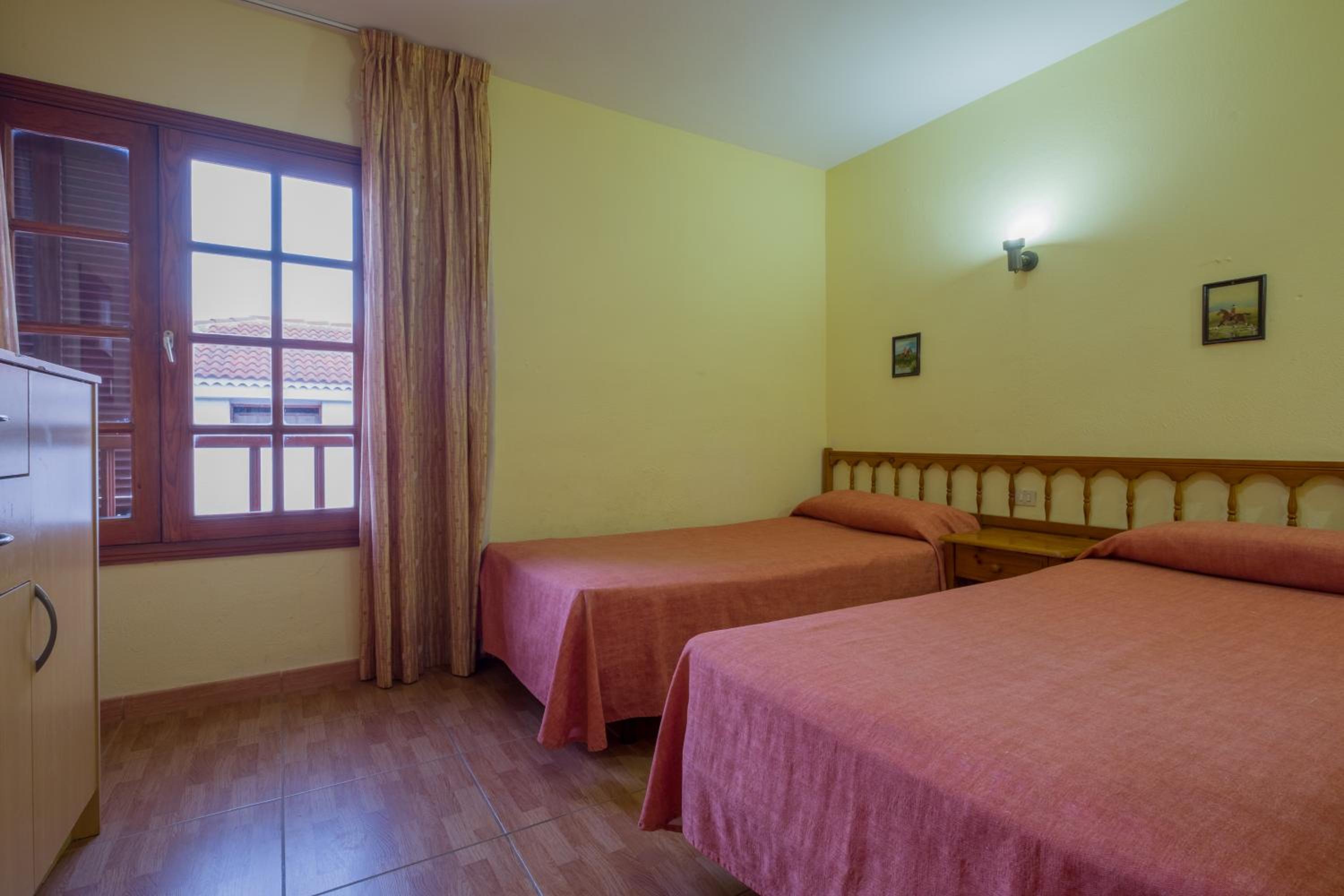 Two-Bedroom Apartment (6 Adults)