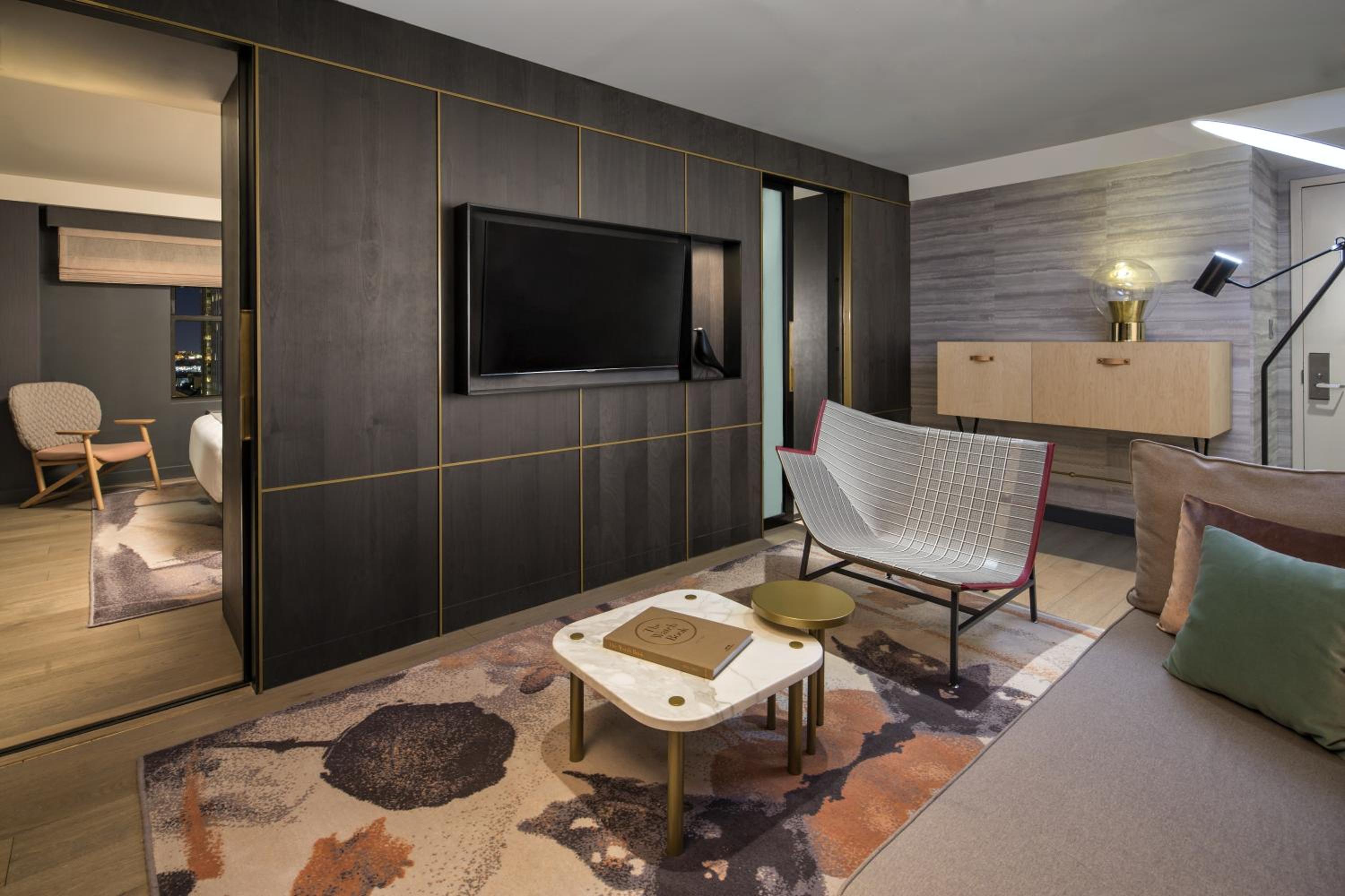 Deluxe One-Bedroom King Suite - High Floor