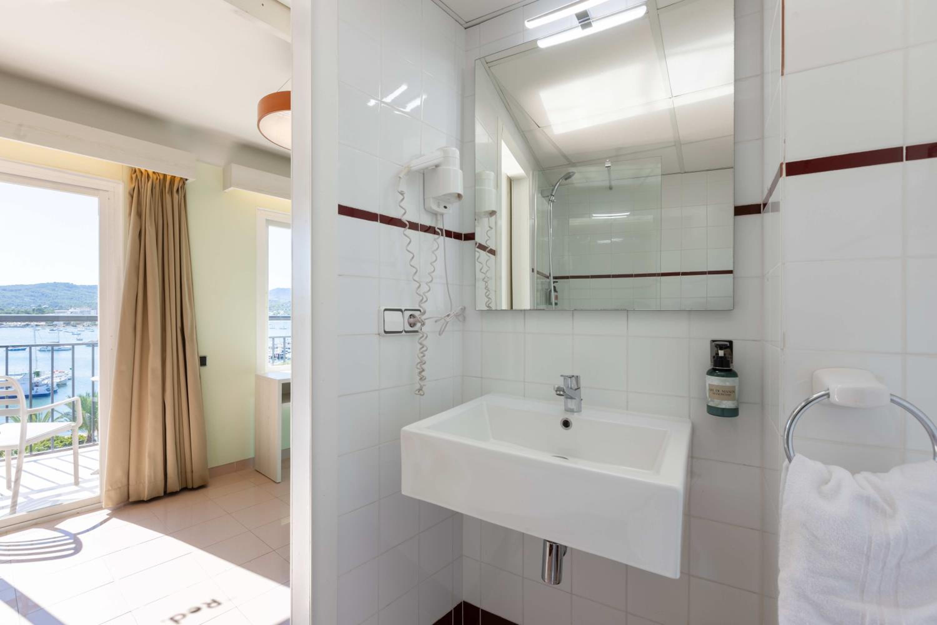 Queen Room with Sea View