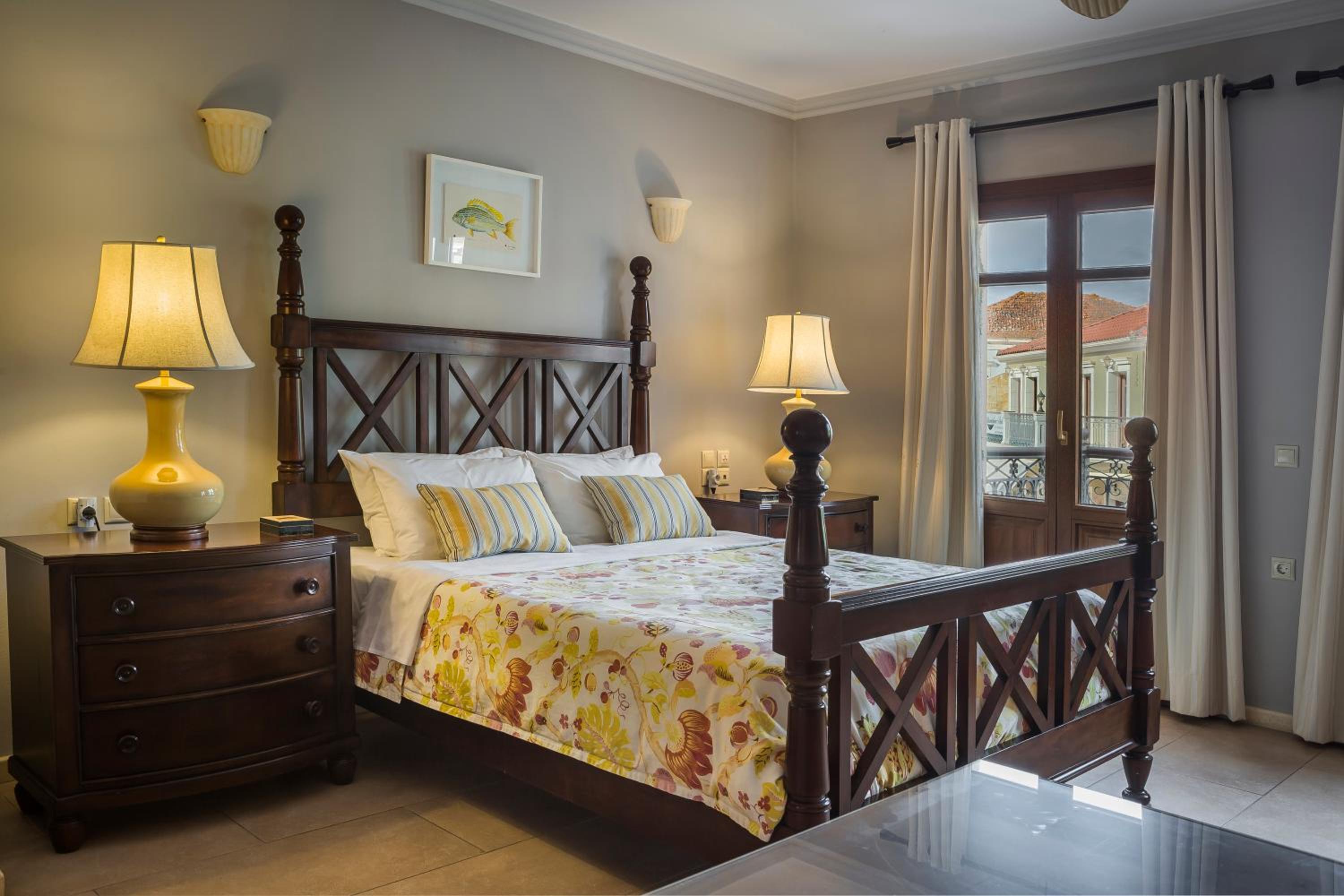 Superior Suite with Courtyard View - 107
