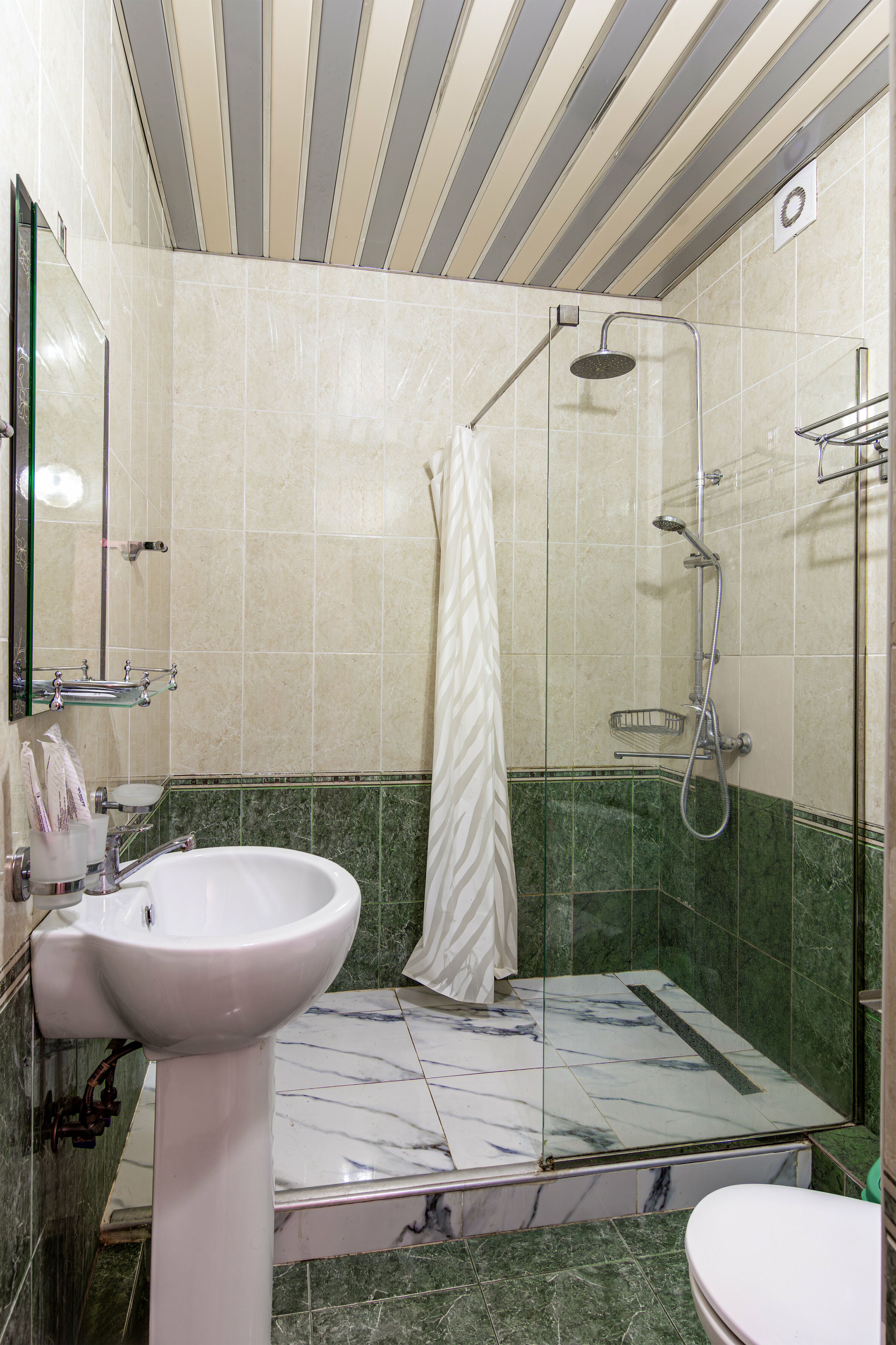 Люкс с кроватью размера «king-size» и балконом