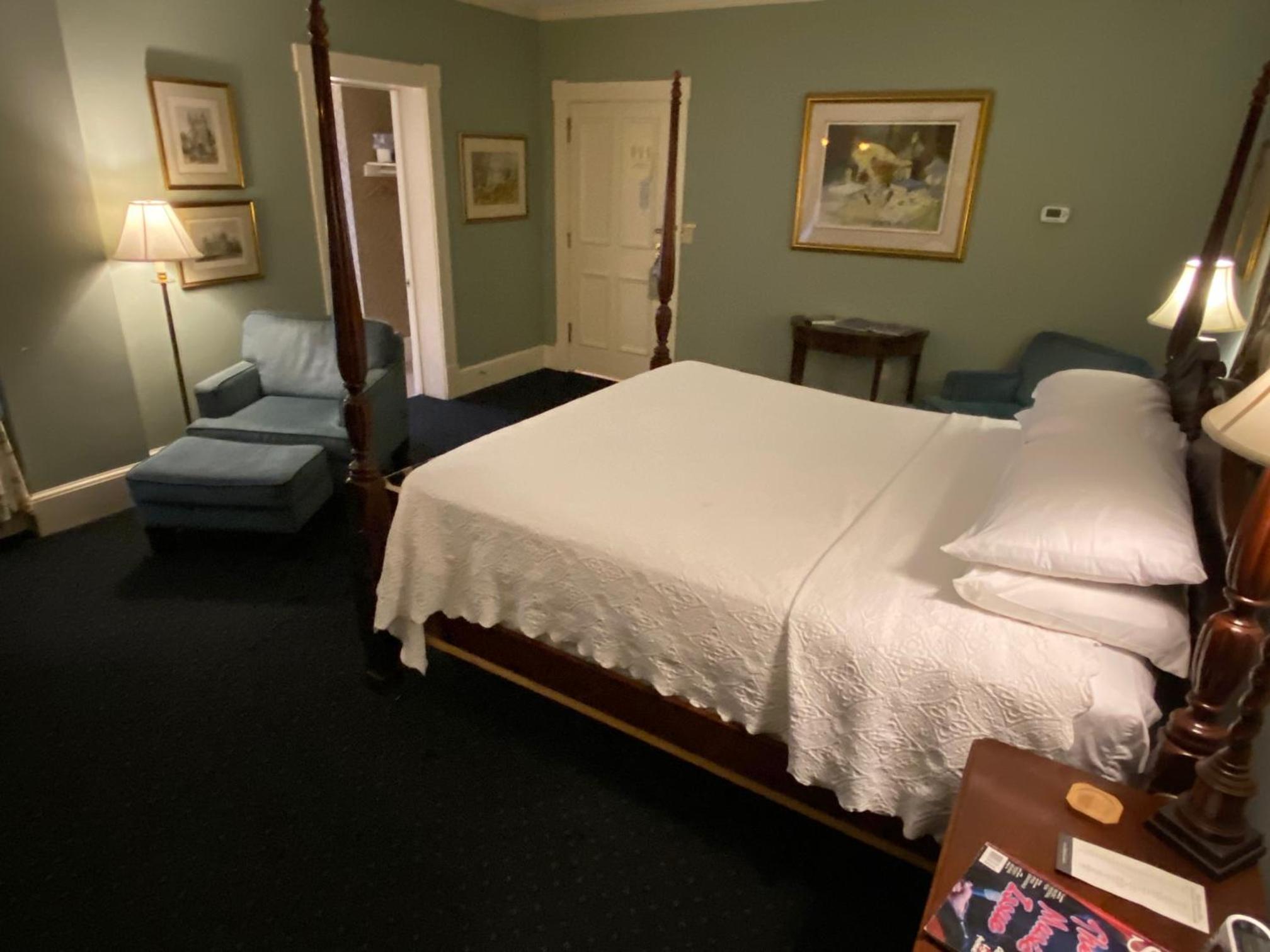 Nottingham- King Room 305