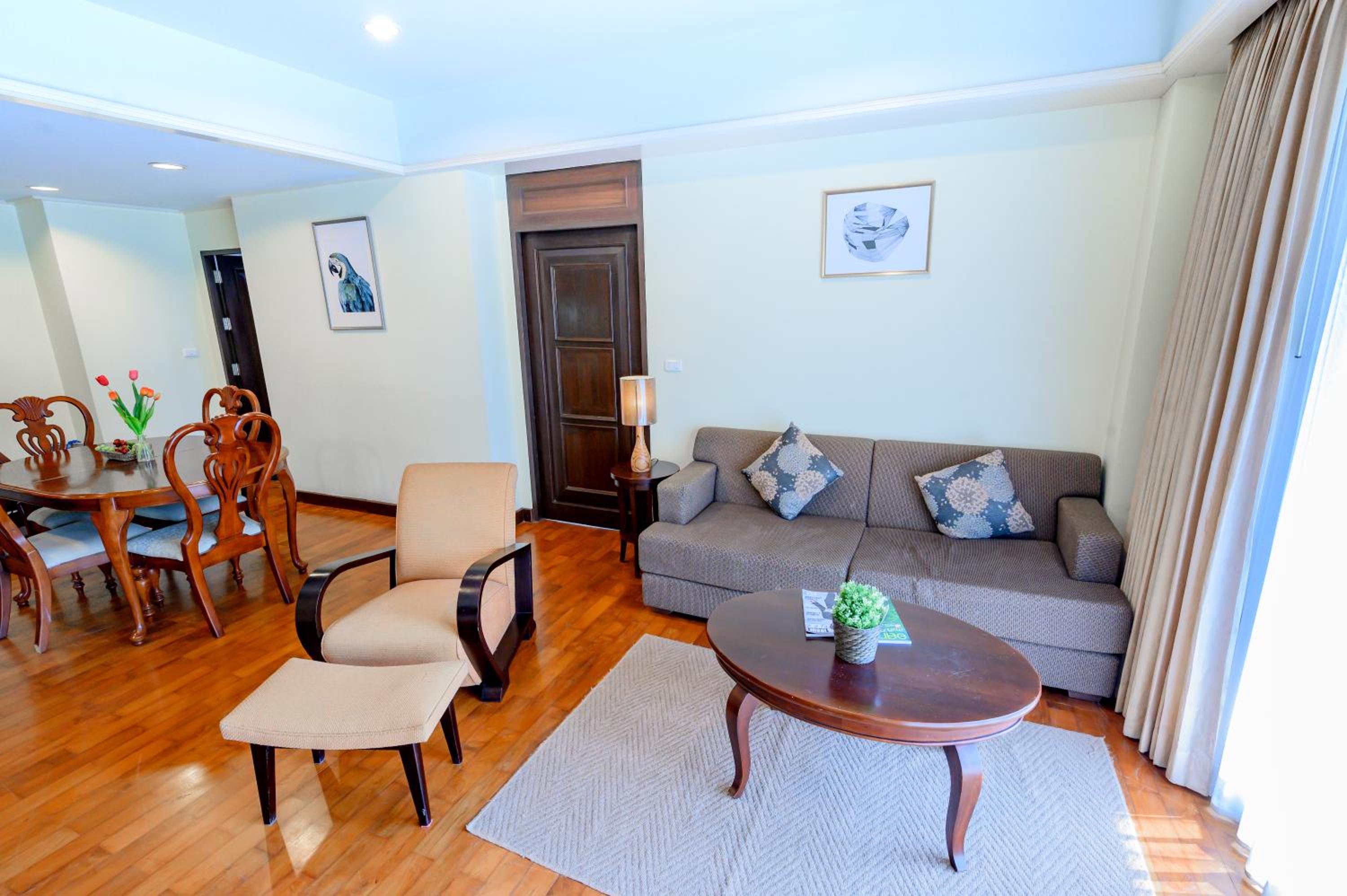 One-Bedroom Suite