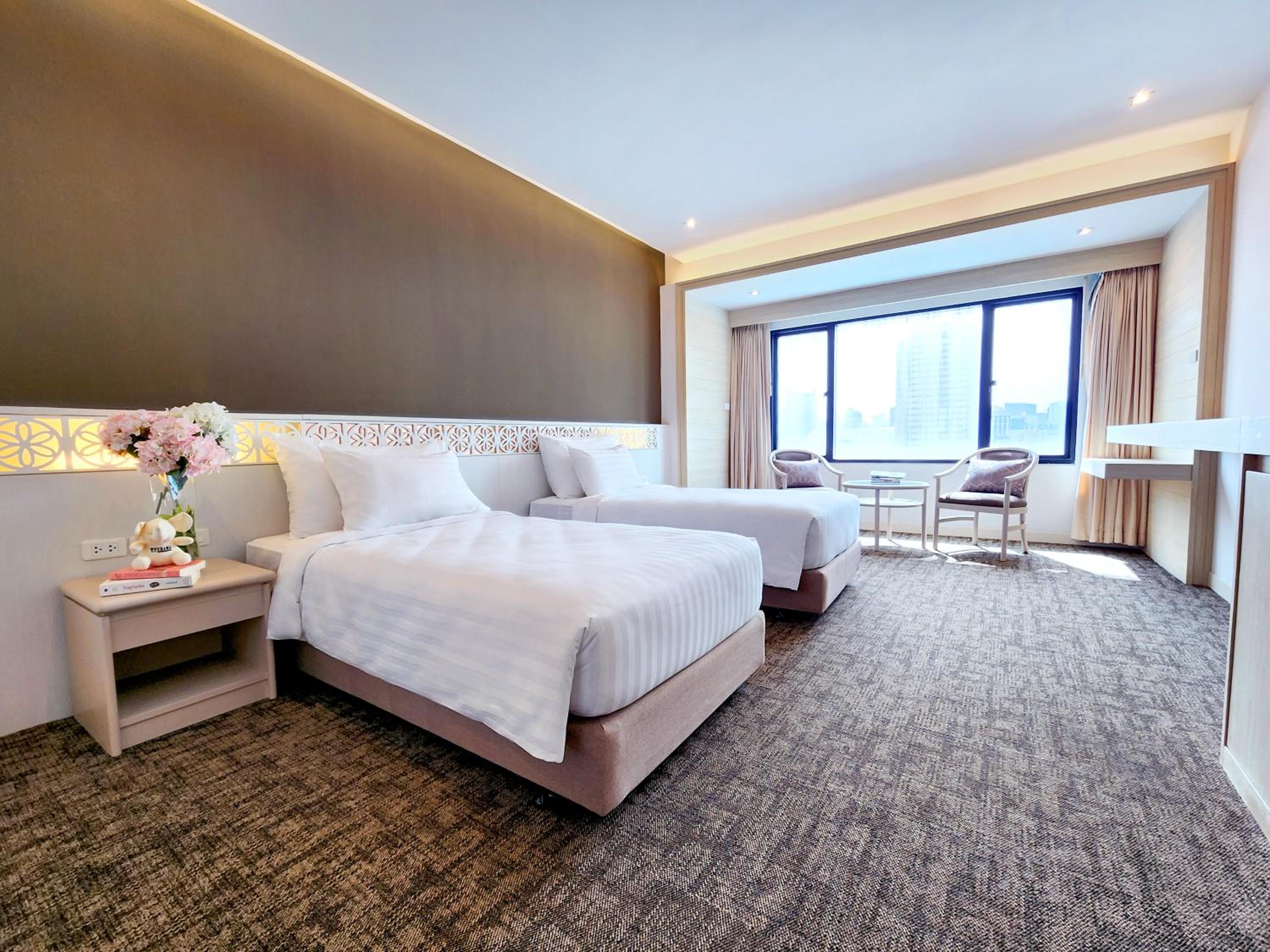 Large Twin Room