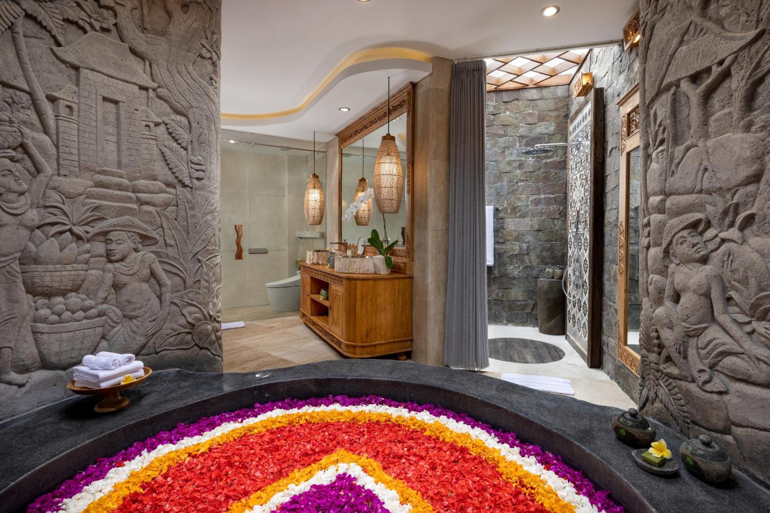 Luxury Royal Private Pool Villa with Jacuzzi