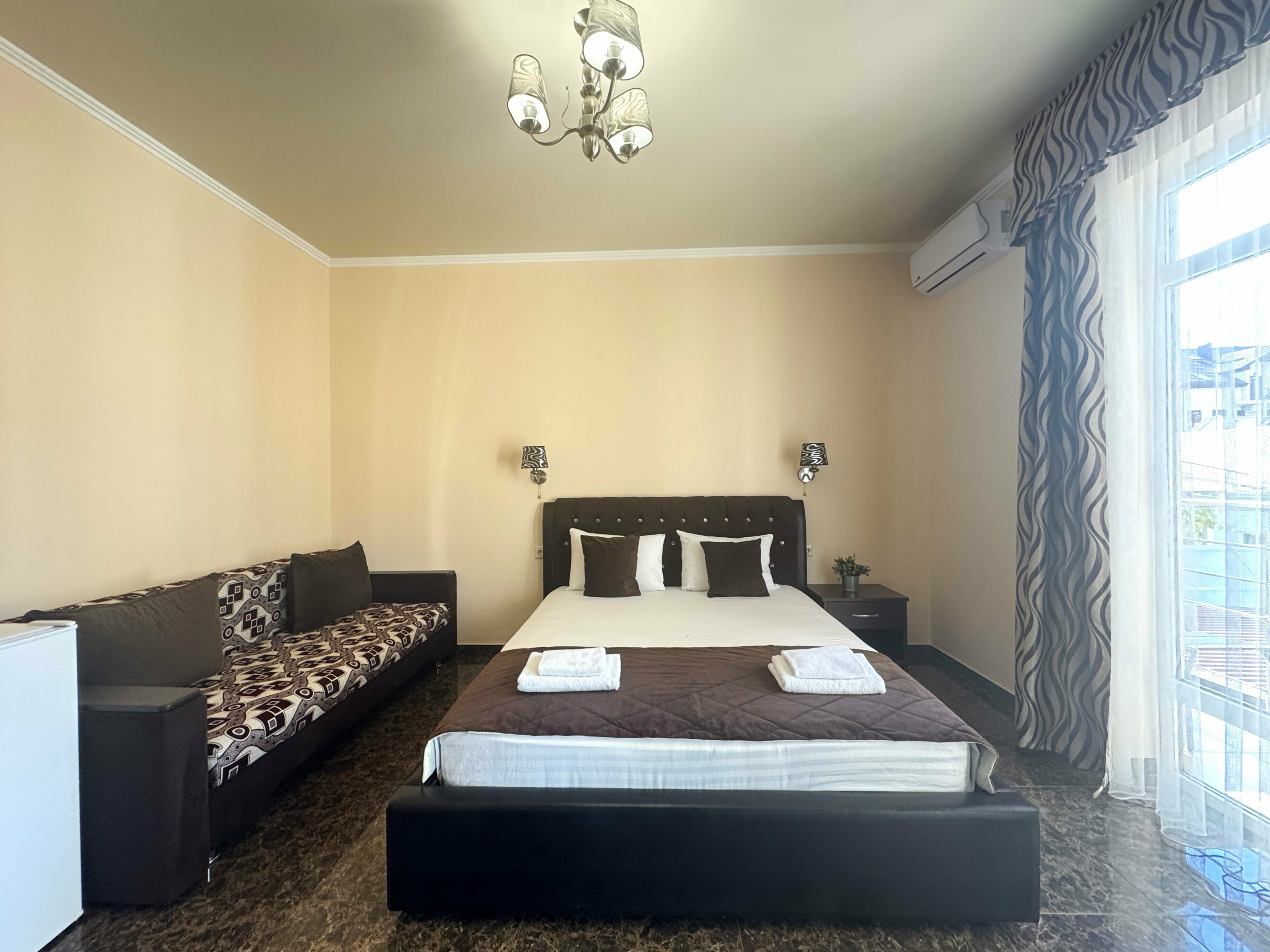 СЕМЕЙНЫЙ (КОРПУС МАНОЛИС) с балконом