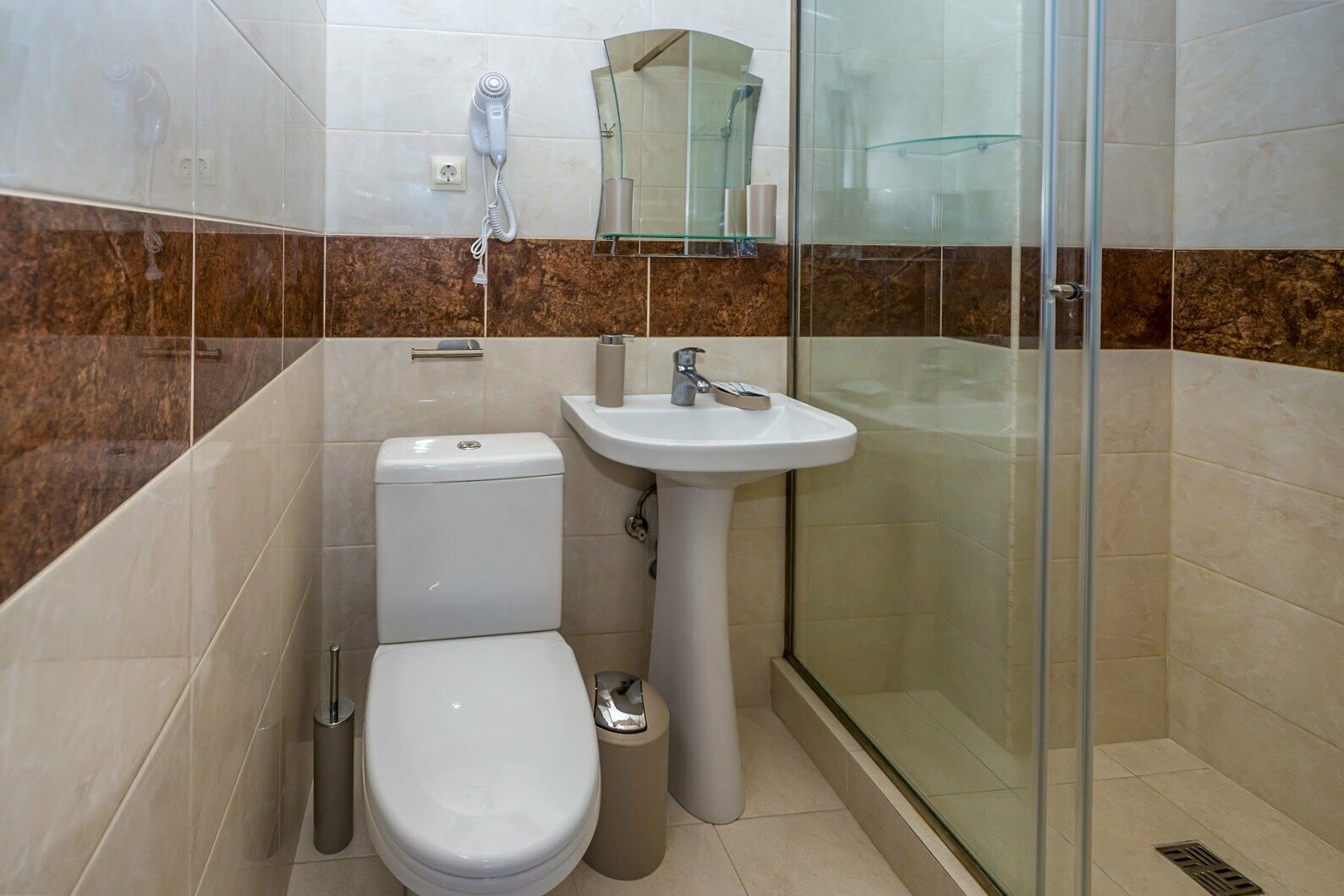 КОМФОРТ (КОРПУС МАНОЛИС) с балконом