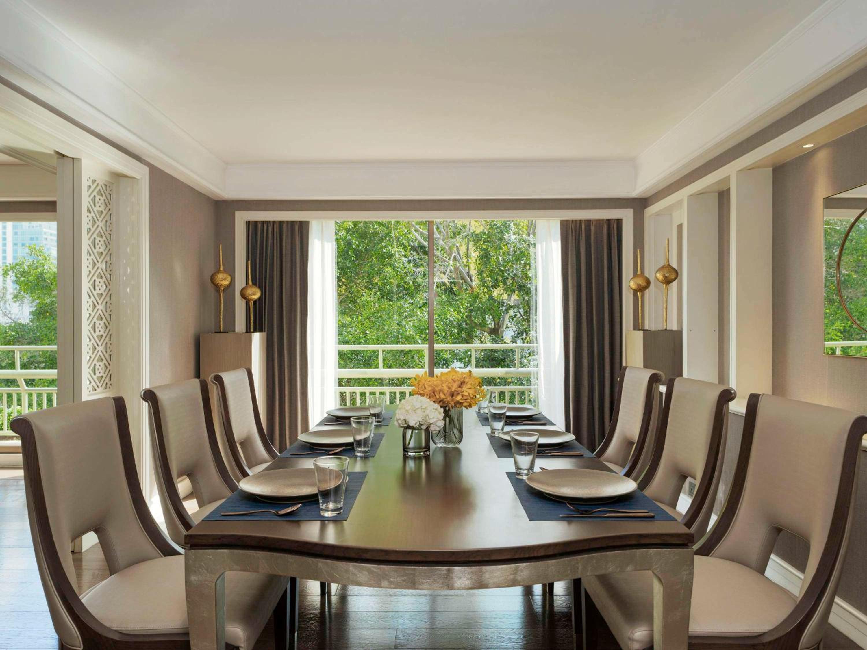 Presidential Suite - Club Access