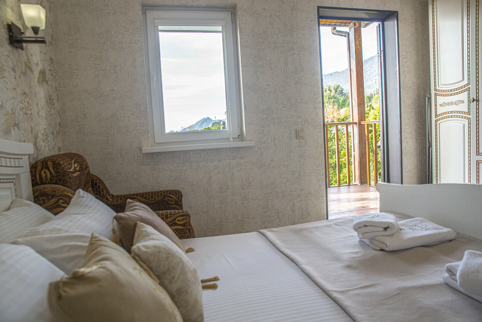 Семейный номер с видом на море