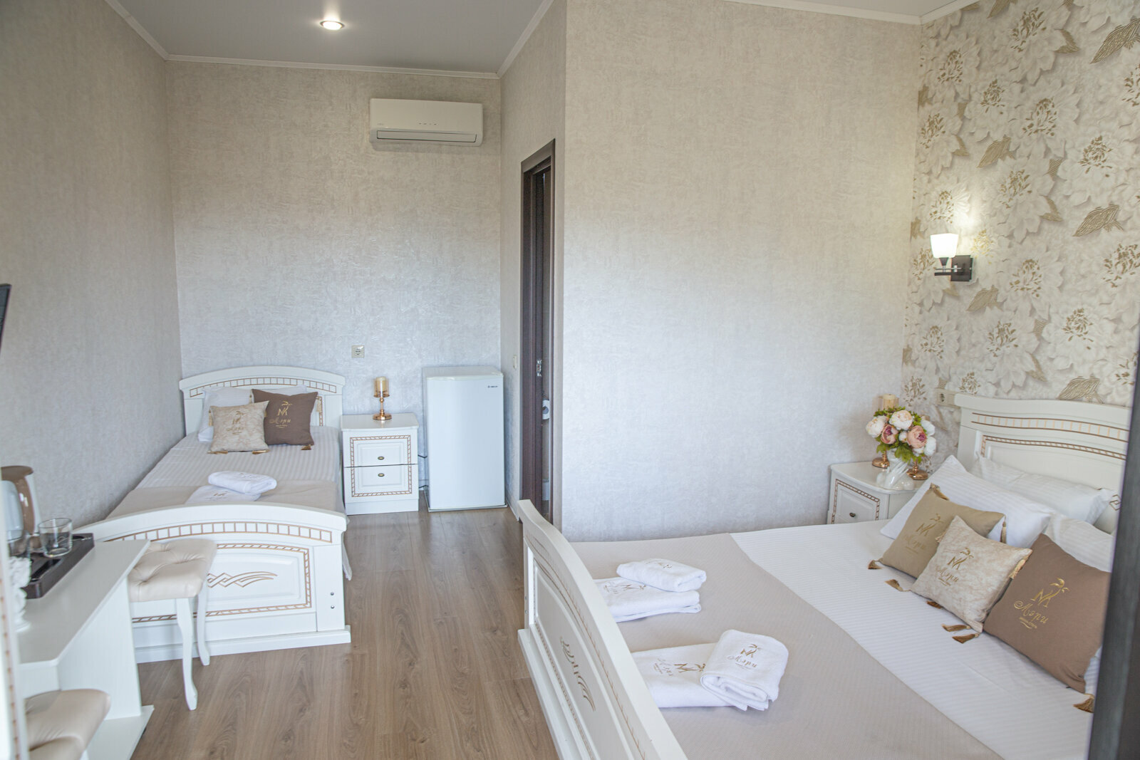 Семейный номер с видом на море