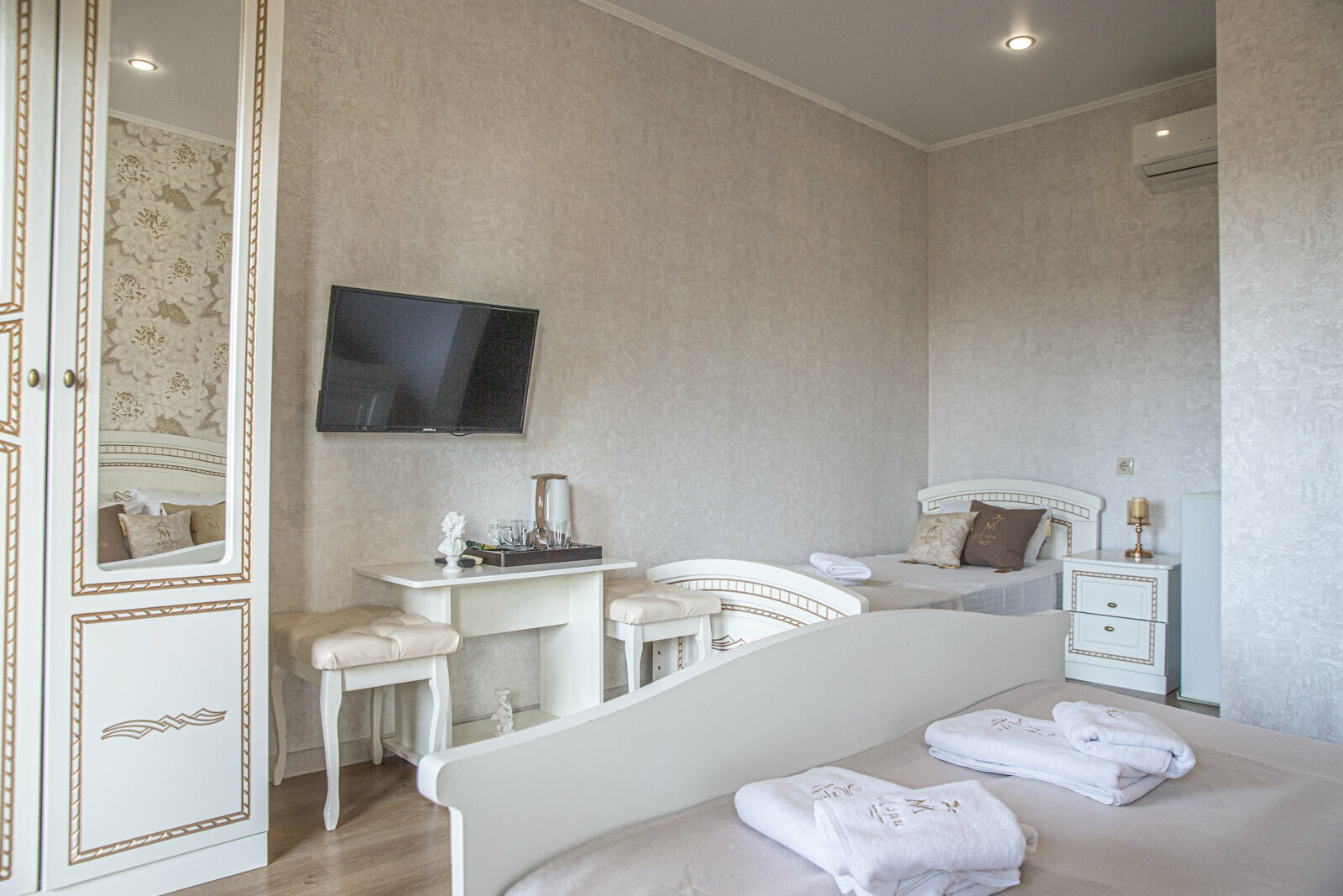 Семейный номер с видом на море