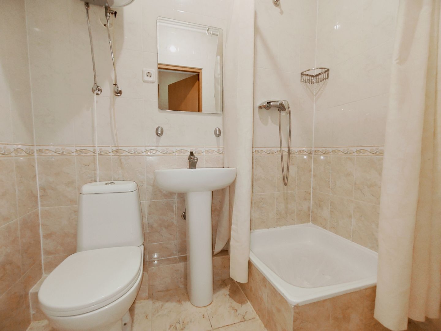 Большой двухместный номер с 1 кроватью