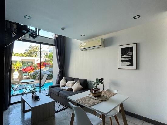 Pool Access Loft Apartment