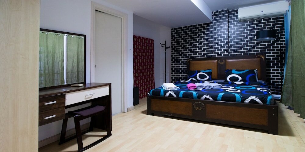 Luxury Loft, 1 Bedroom, Balcony, City View