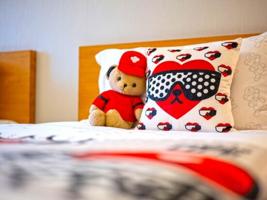 Teddy Collectible King Bed Room