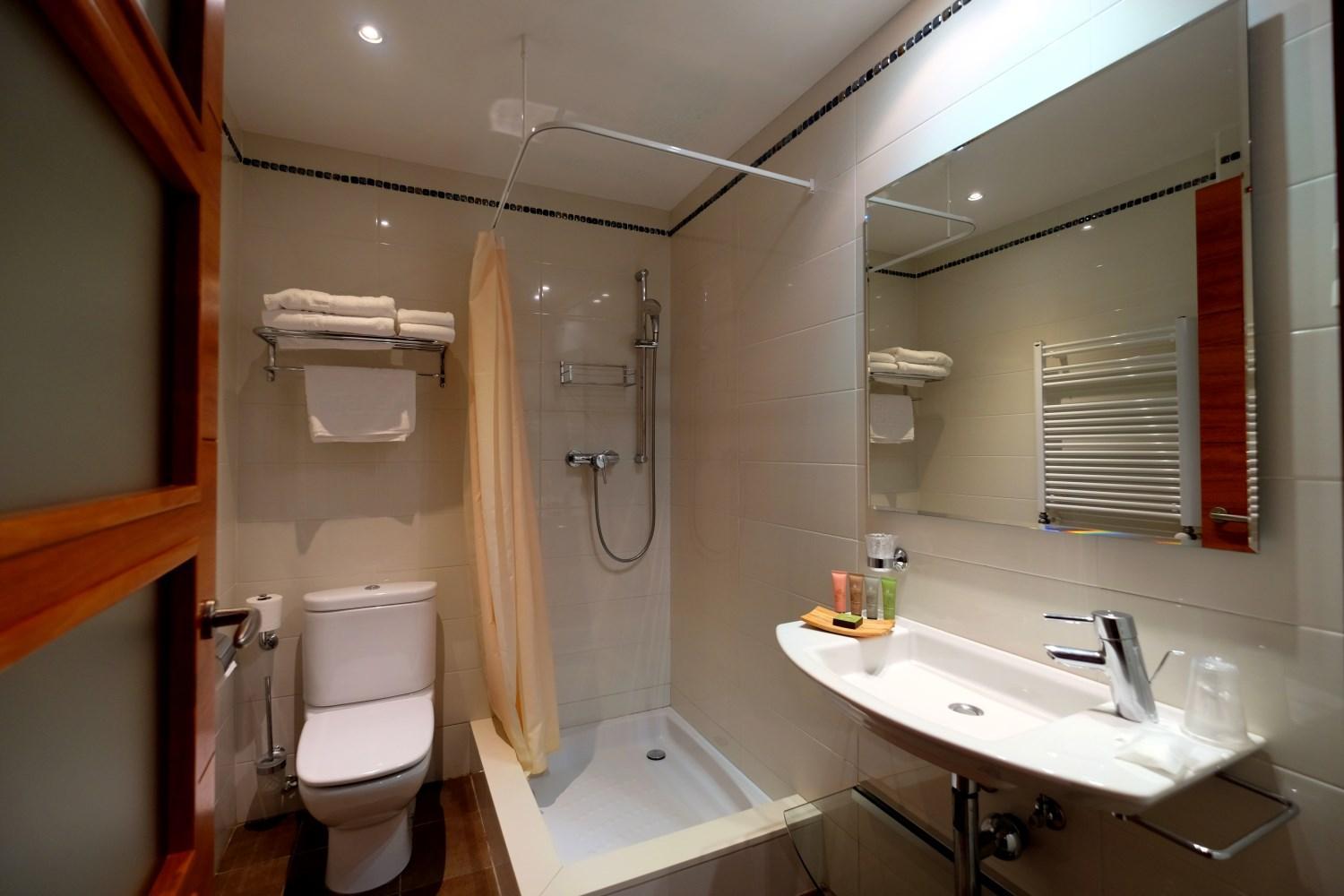 Comfort Triple Room