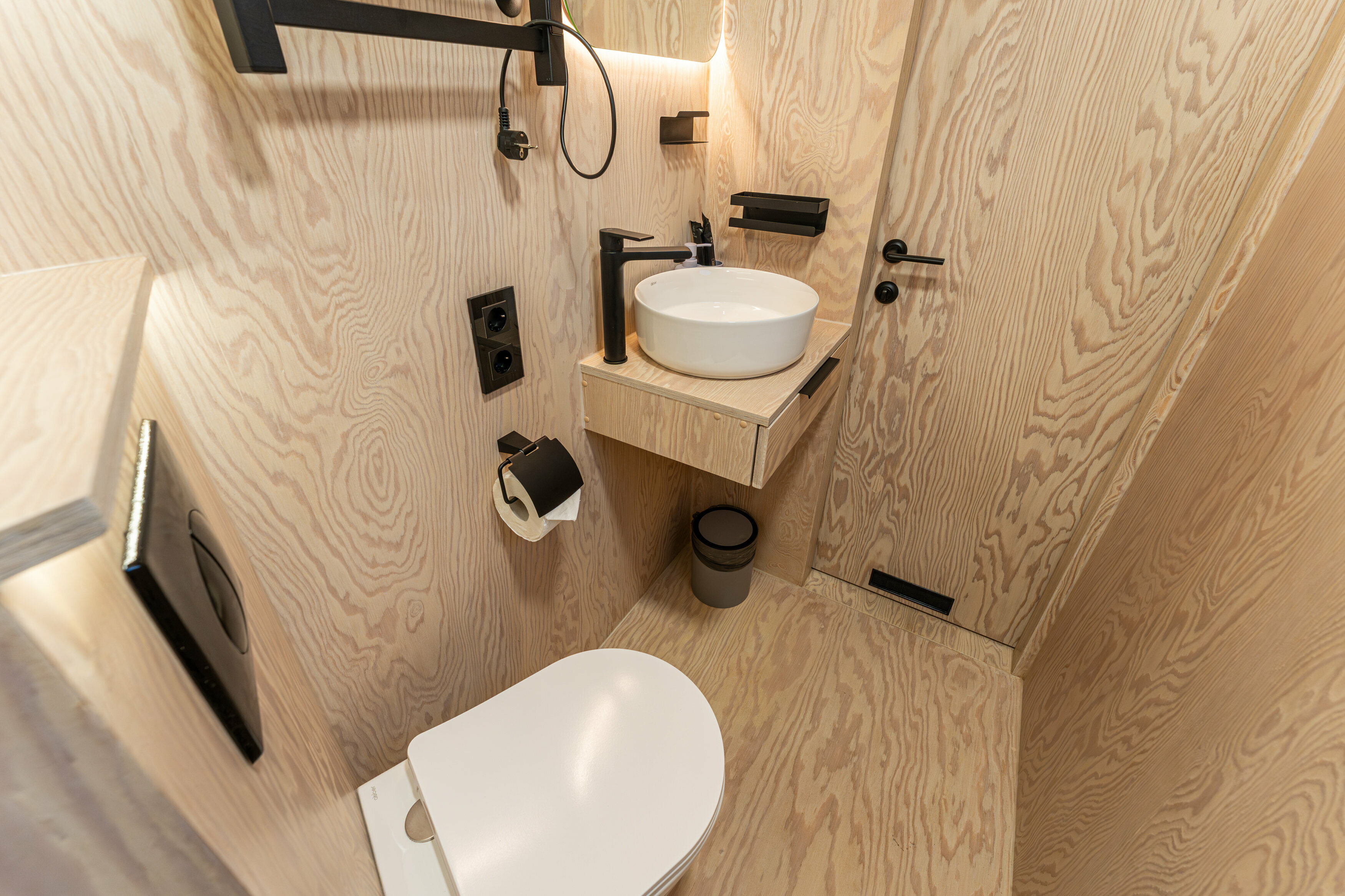 Домик с купелью