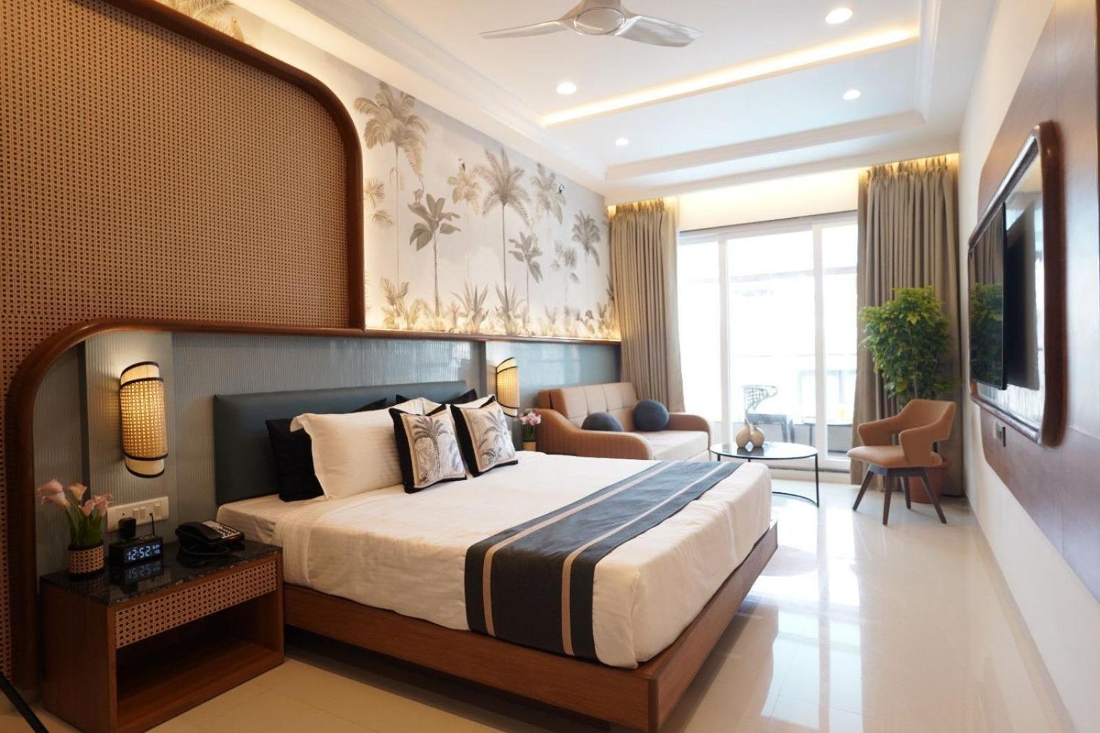 Junior Suite with Pool View