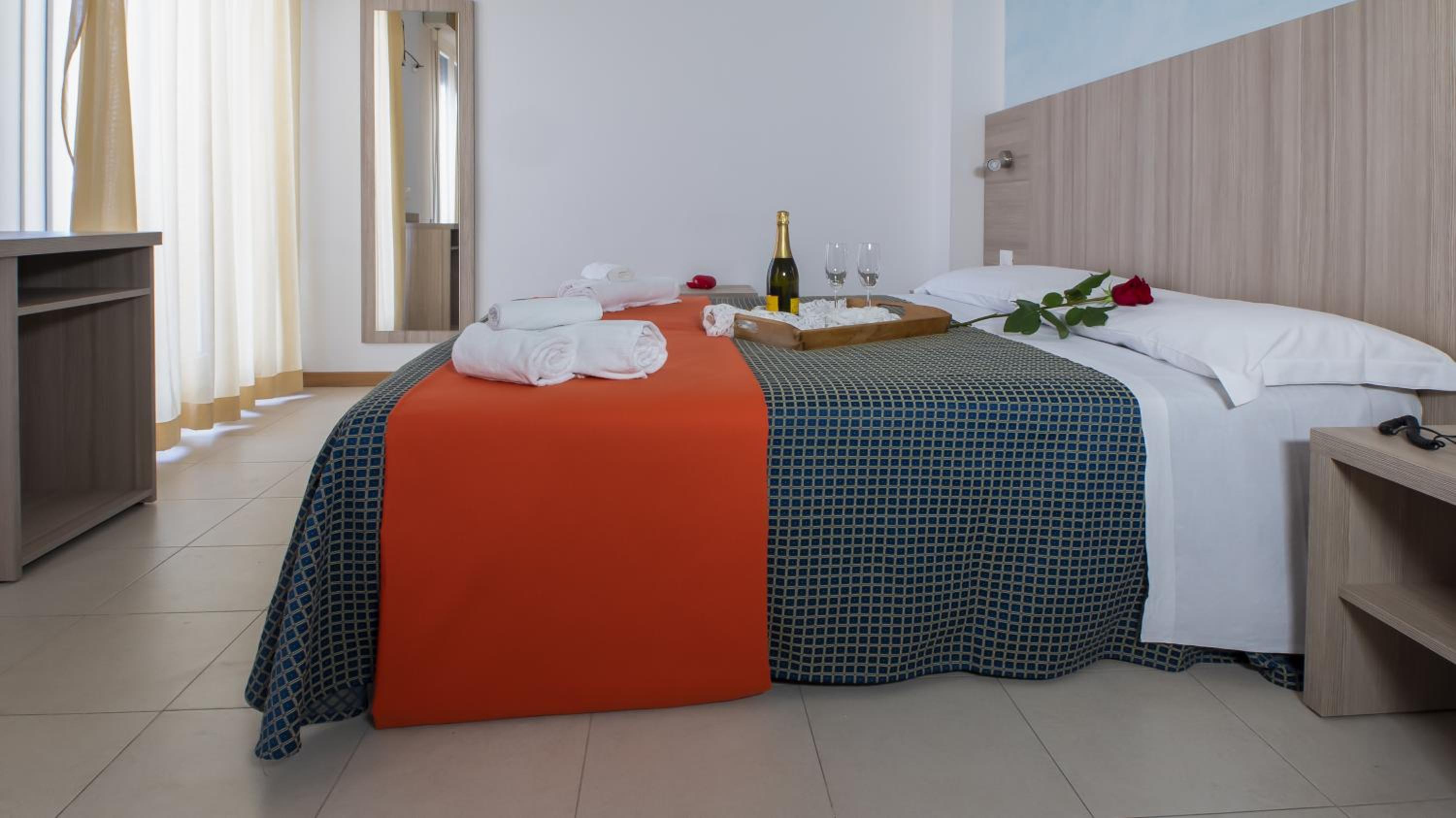 Double or Twin Room with Balcony and Sea View