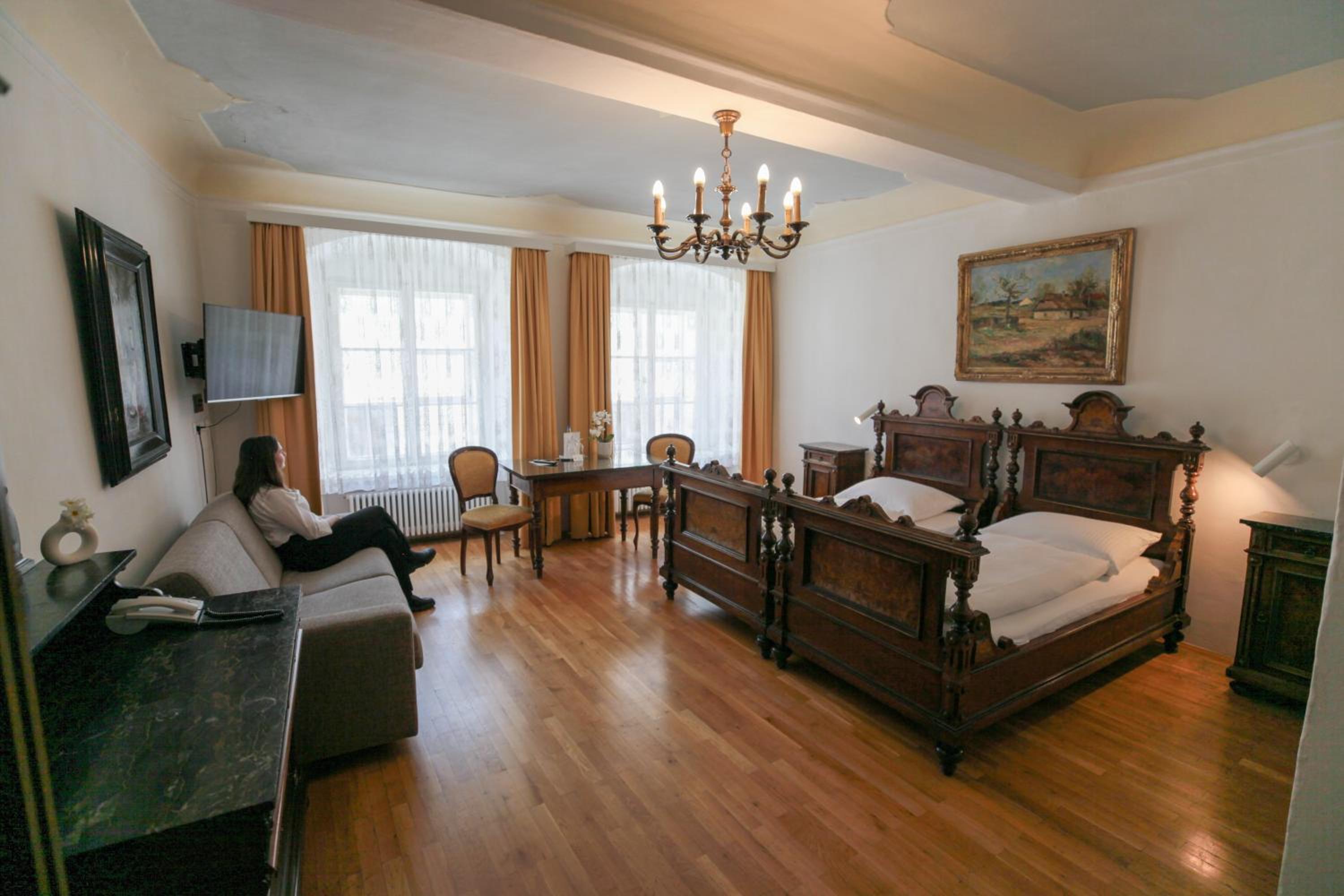 Superior Deluxe Double or Twin Room 