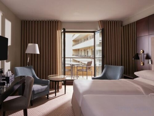 Family Room в Hyatt Regency Nice Palais de la Mediterranee