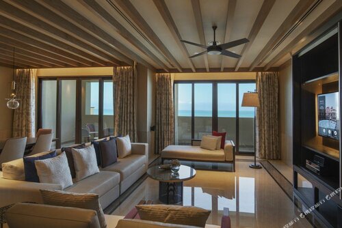 Spacious Sea View Two Bedroom Suite в Saadiyat Rotana Resort & Villas