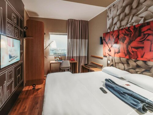 Sweet Double Room в ibis Casa-Voyageurs
