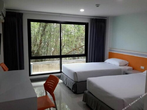 Standard Twin Room в Sakura Budget Hotel