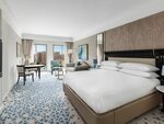 1 кровать размера king size классический вид на бассейн эргономичное гибкое пространство в InterContinental Citystars Cairo