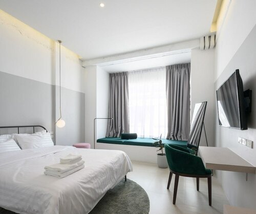 Cozy Queen Room в Hostel Our Nomad