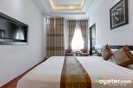 Двухместный номер «Делюкс» с 1 двуспальной кроватью в Golden Bell Homestay