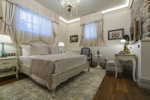 Улучшенный номер, 1 двуспальная кровать, для некурящих, пристройка в Cunda Despot Evi