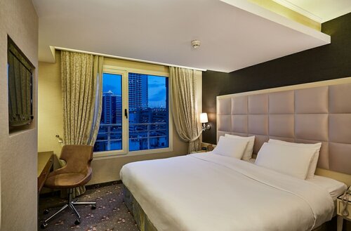 Room, 1 King Bed в DoubleTree by Hilton Izmir - Alsancak