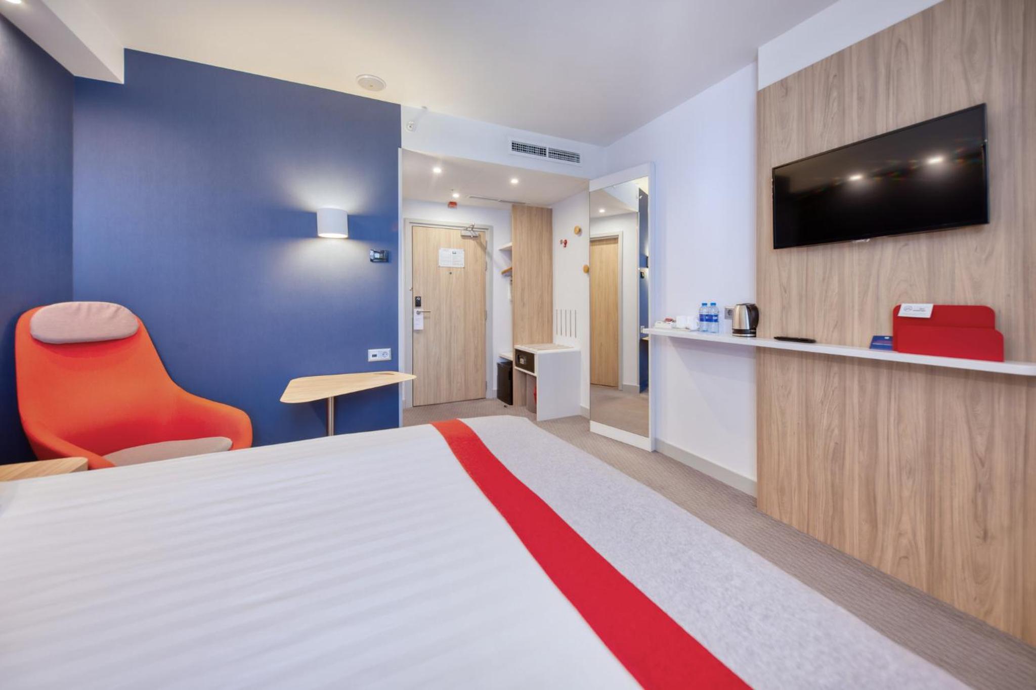 Standard Double Room with Free Breakfast