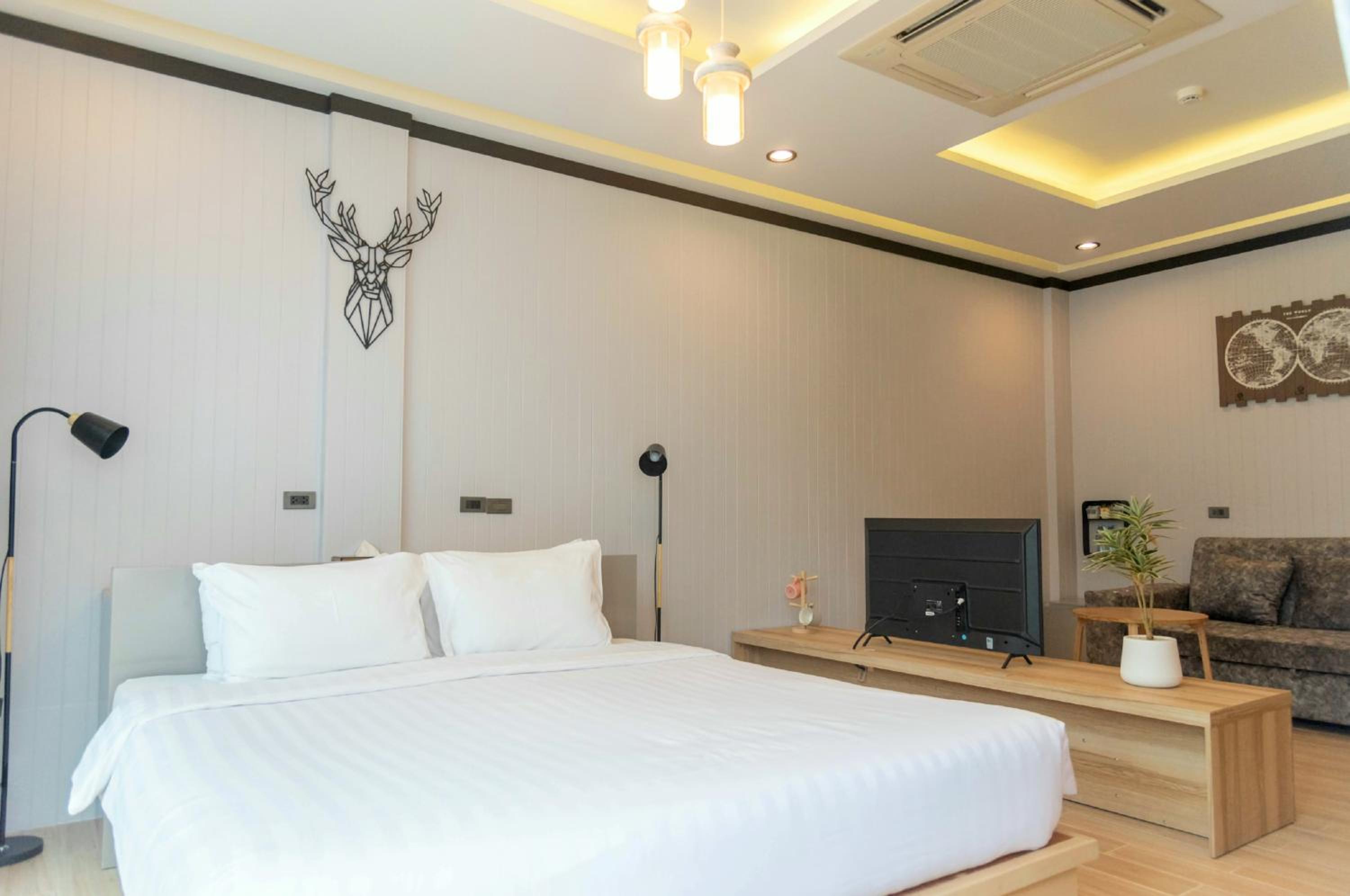 Grand Deluxe Room