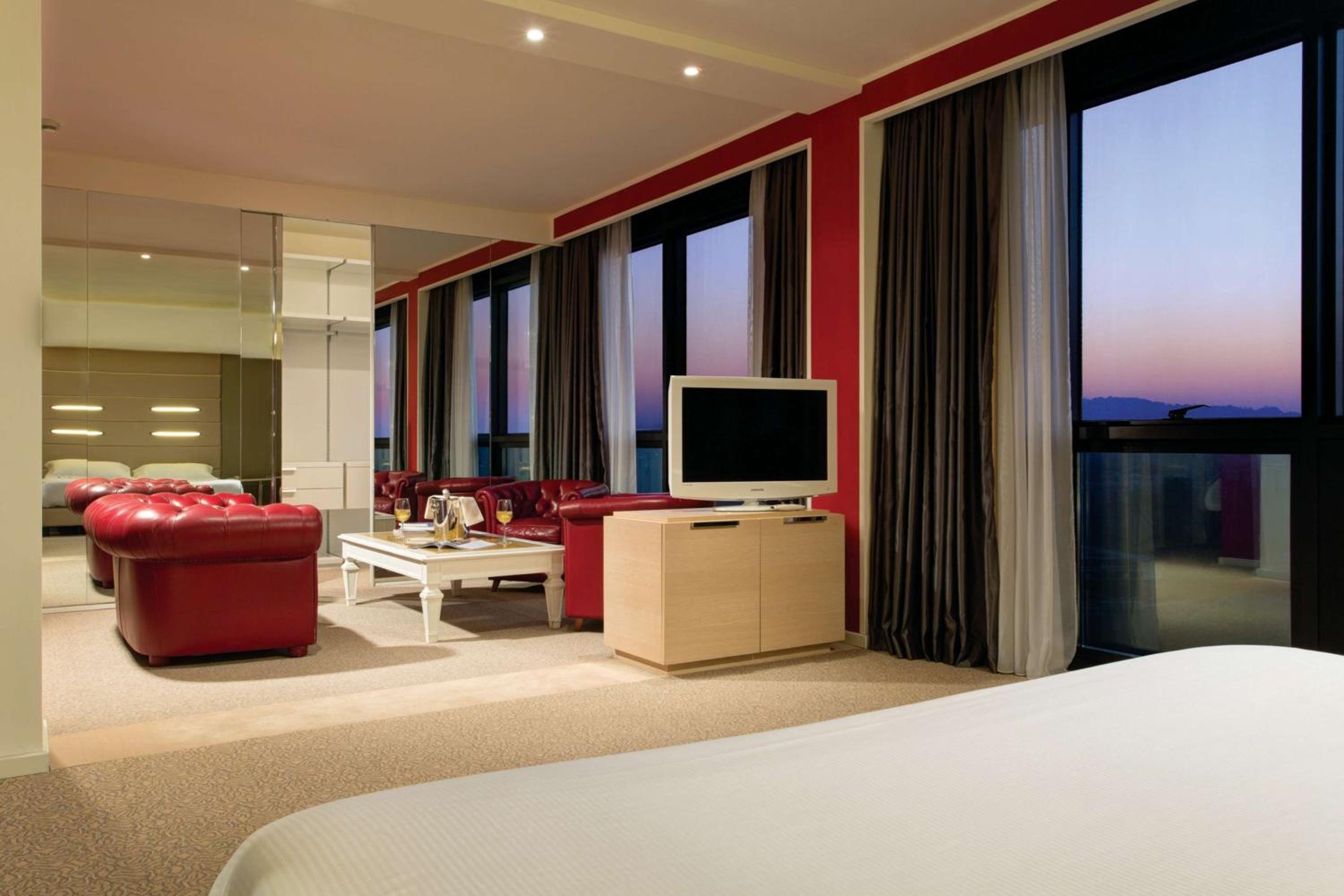 Deluxe Junior Suite