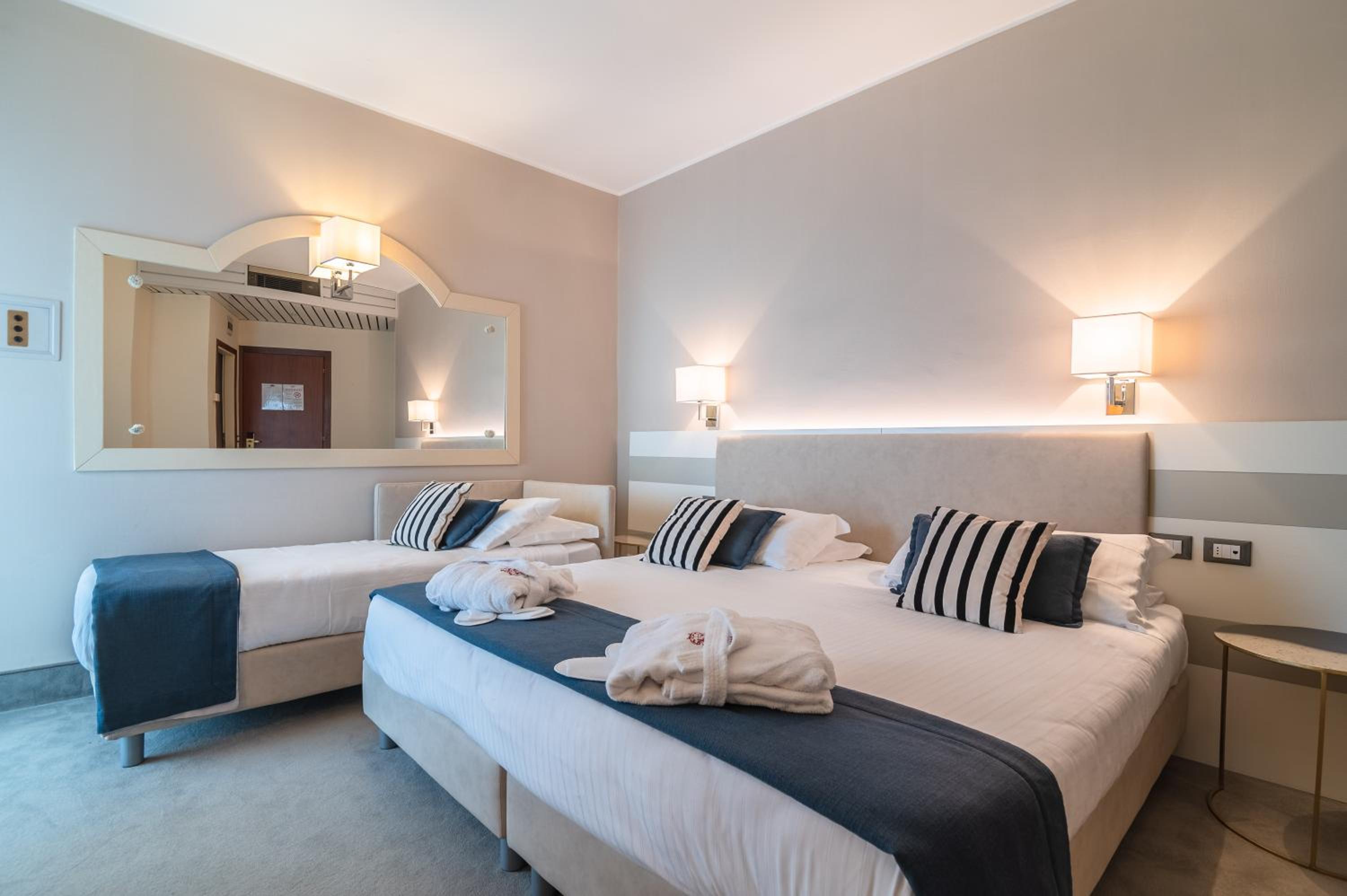 Comfort Double or Twin Room with Balcony and Lateral Sea View