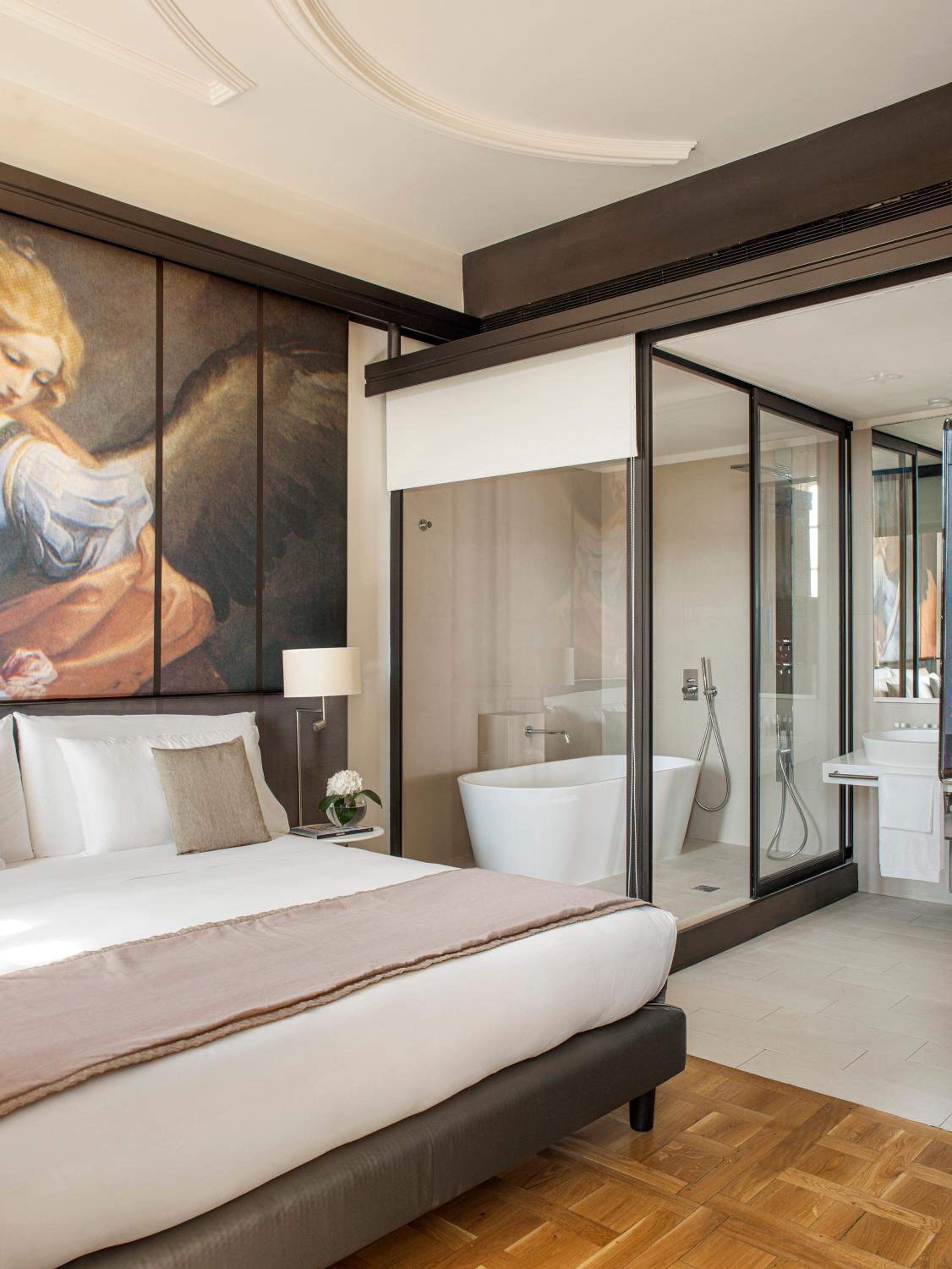 Panoramic Suite with Spa Access