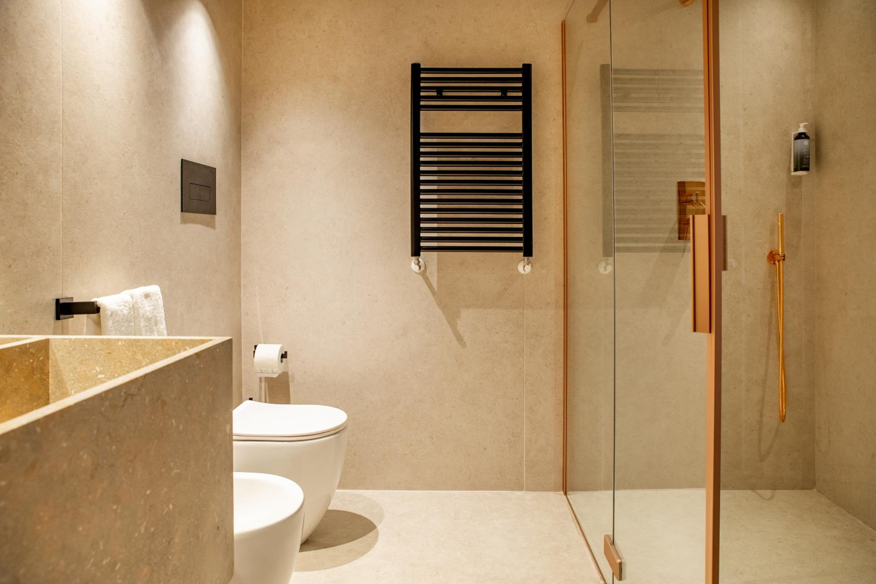 Deluxe Suite with Jacuzzi