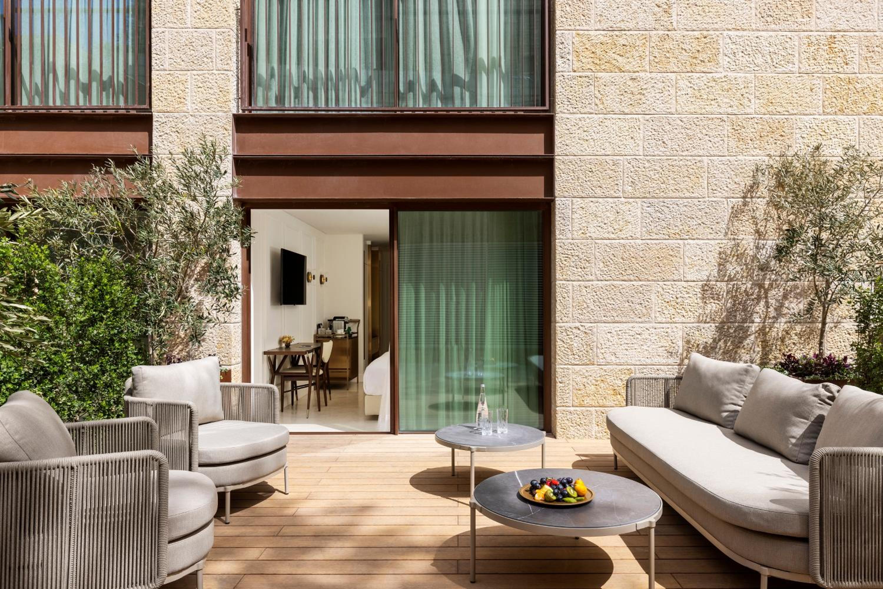 Terrace Room with One King Bed or Twin Beds - Garden Side