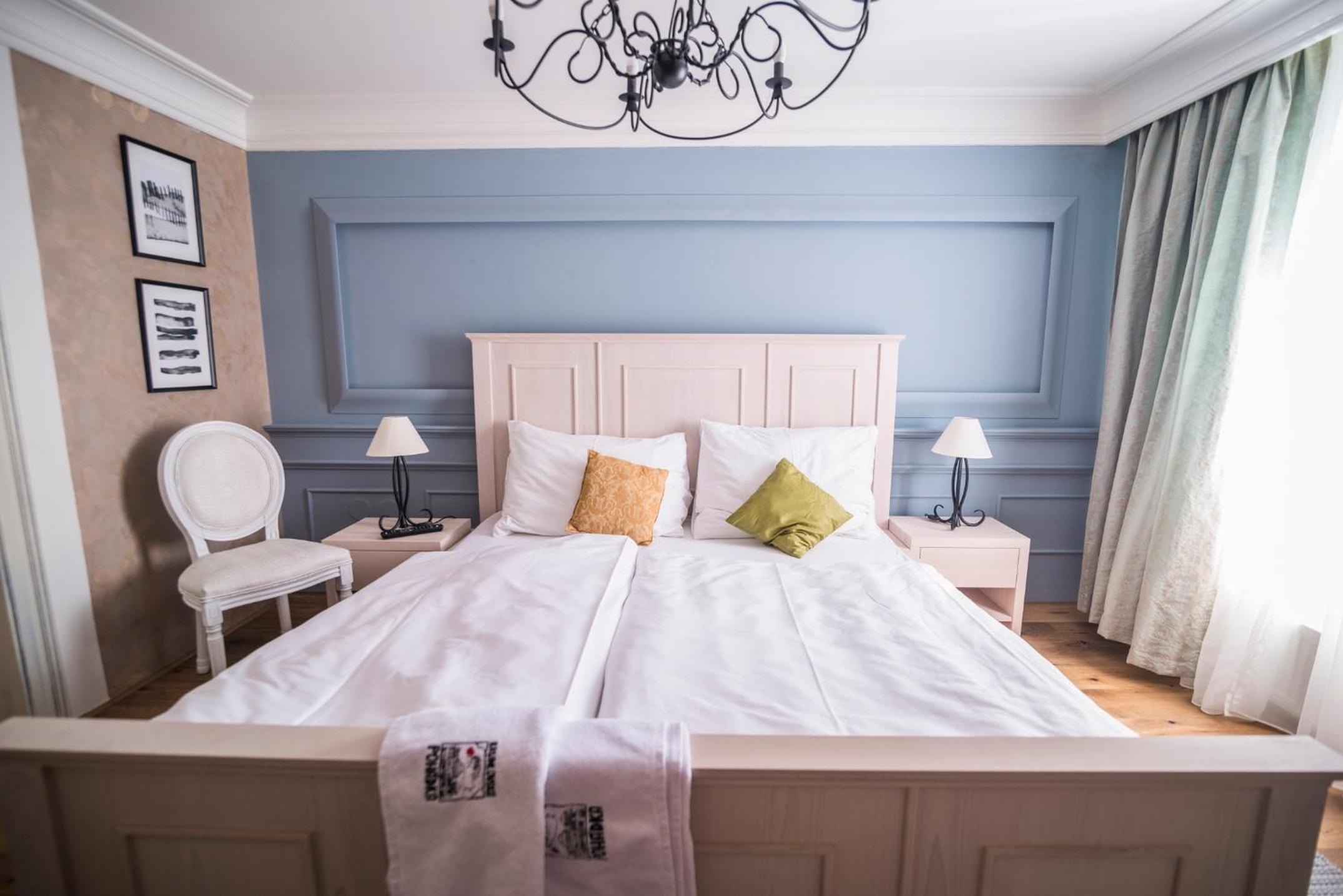 Deluxe Double Room with Castle View