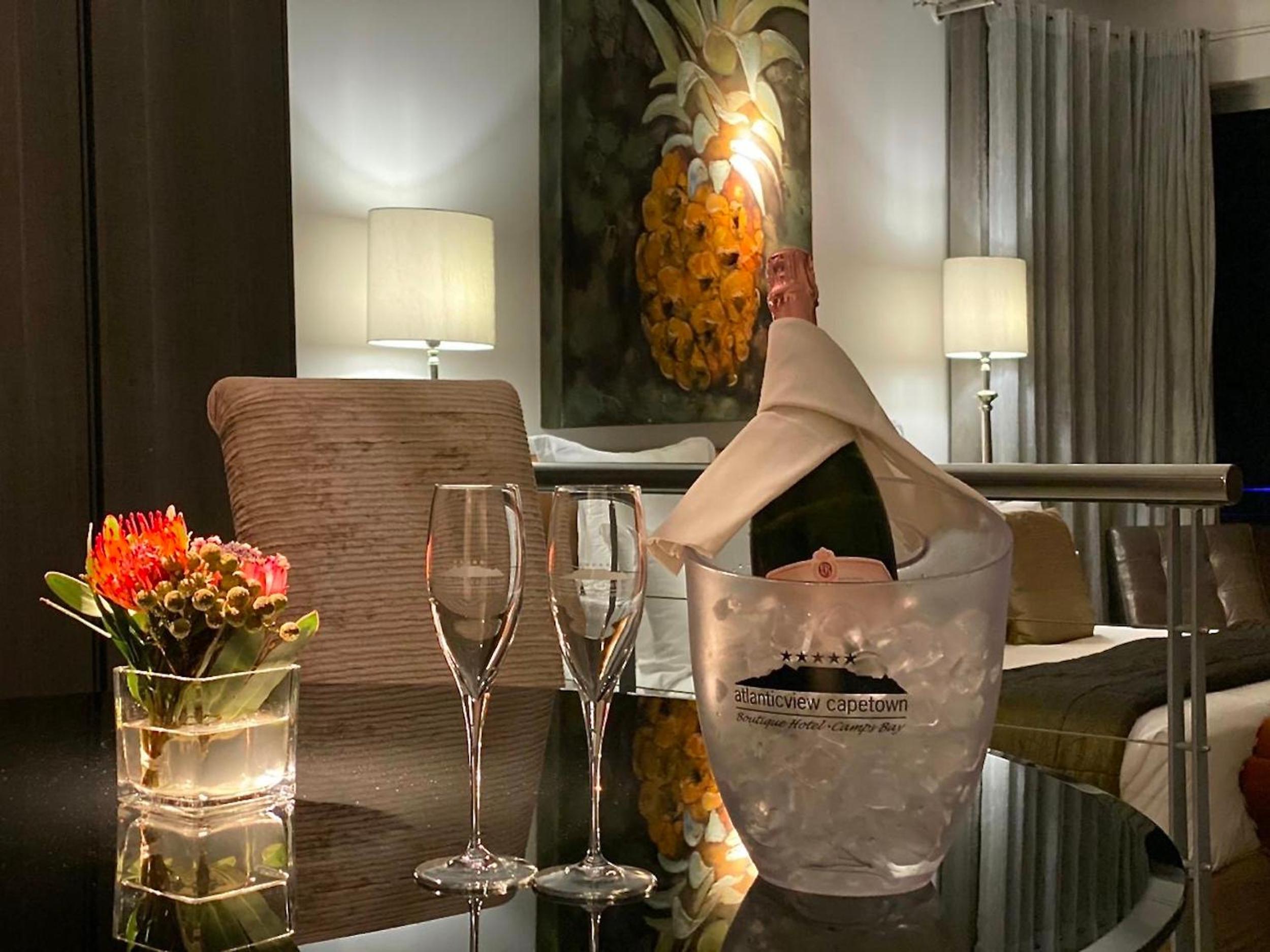 Luxury Suite with Terrace and Sea View - Royal Suite