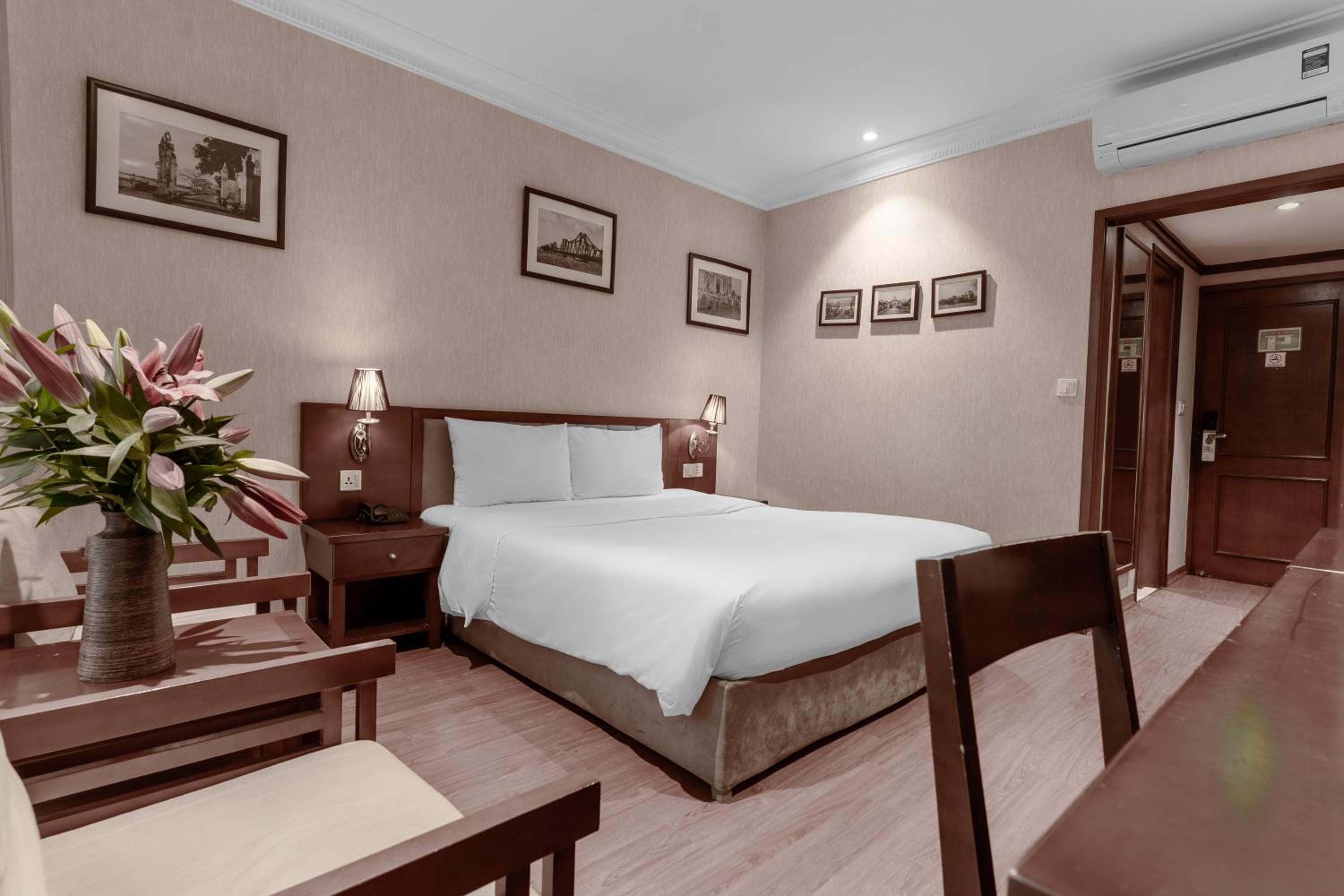 Deluxe Double or Twin Room