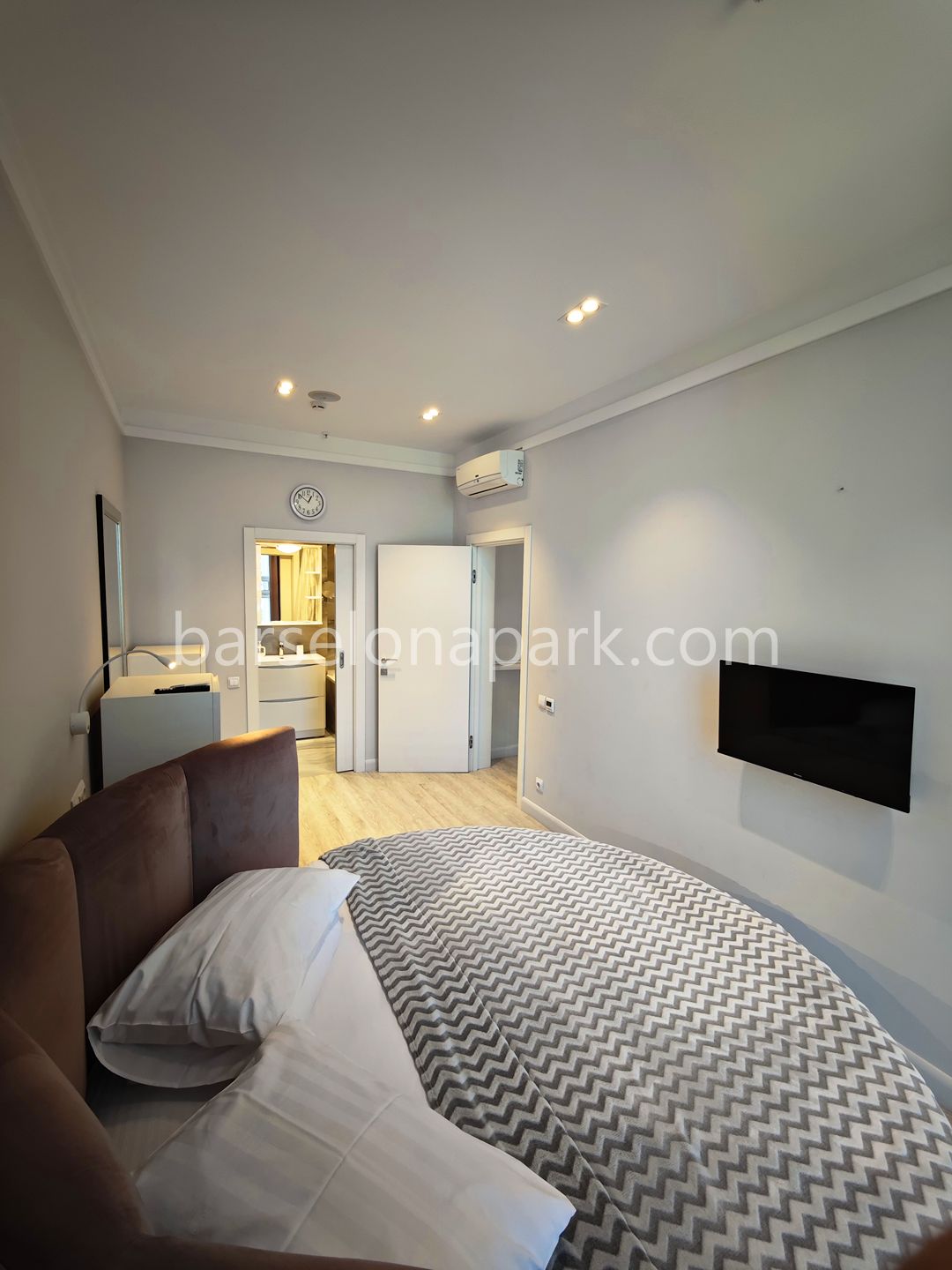 Изысканный 2-комнтаный апартамент! Центр Сочи! Пляж в 5 минутах!